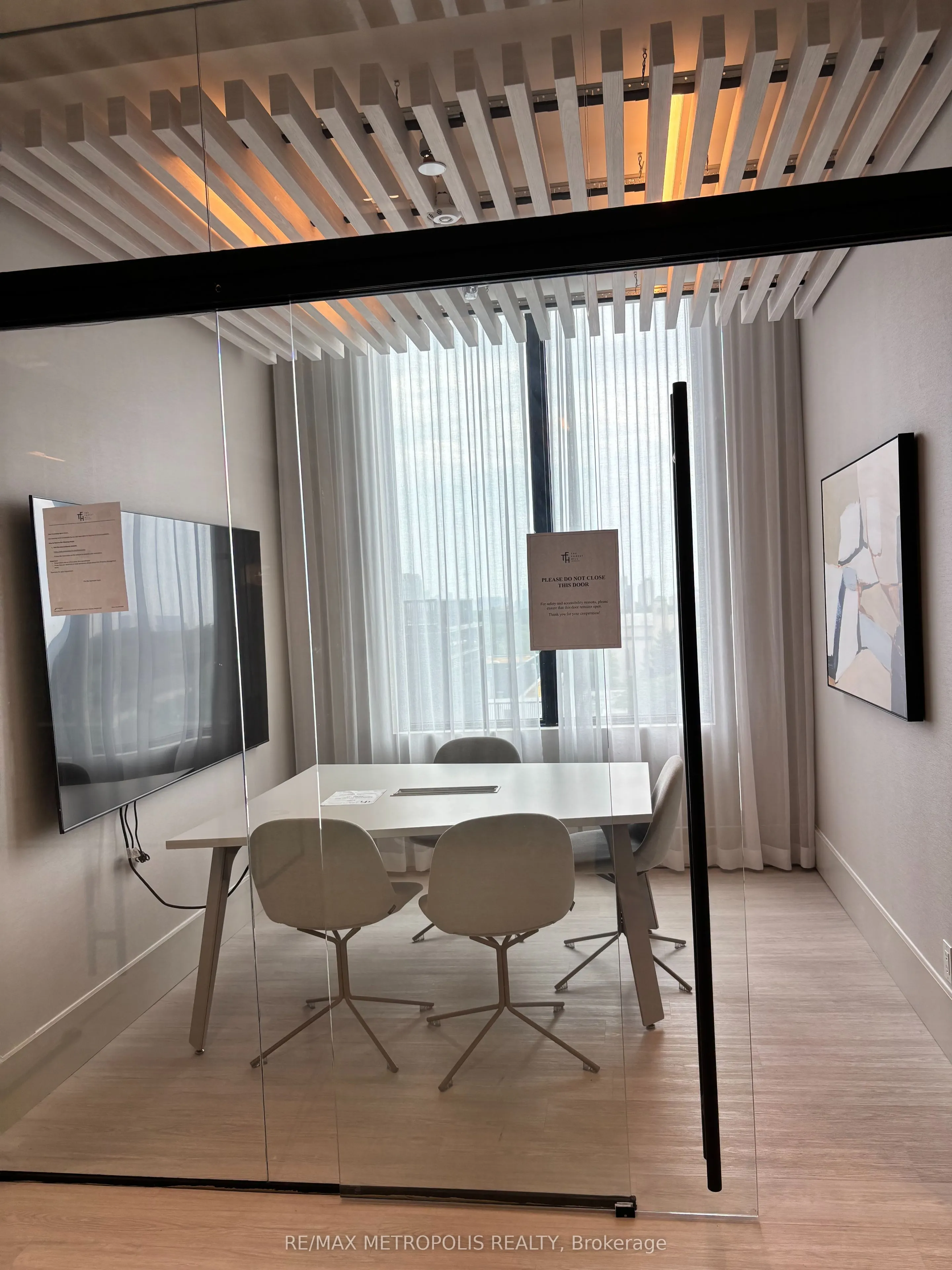 2020 Bathurst Street, #1216