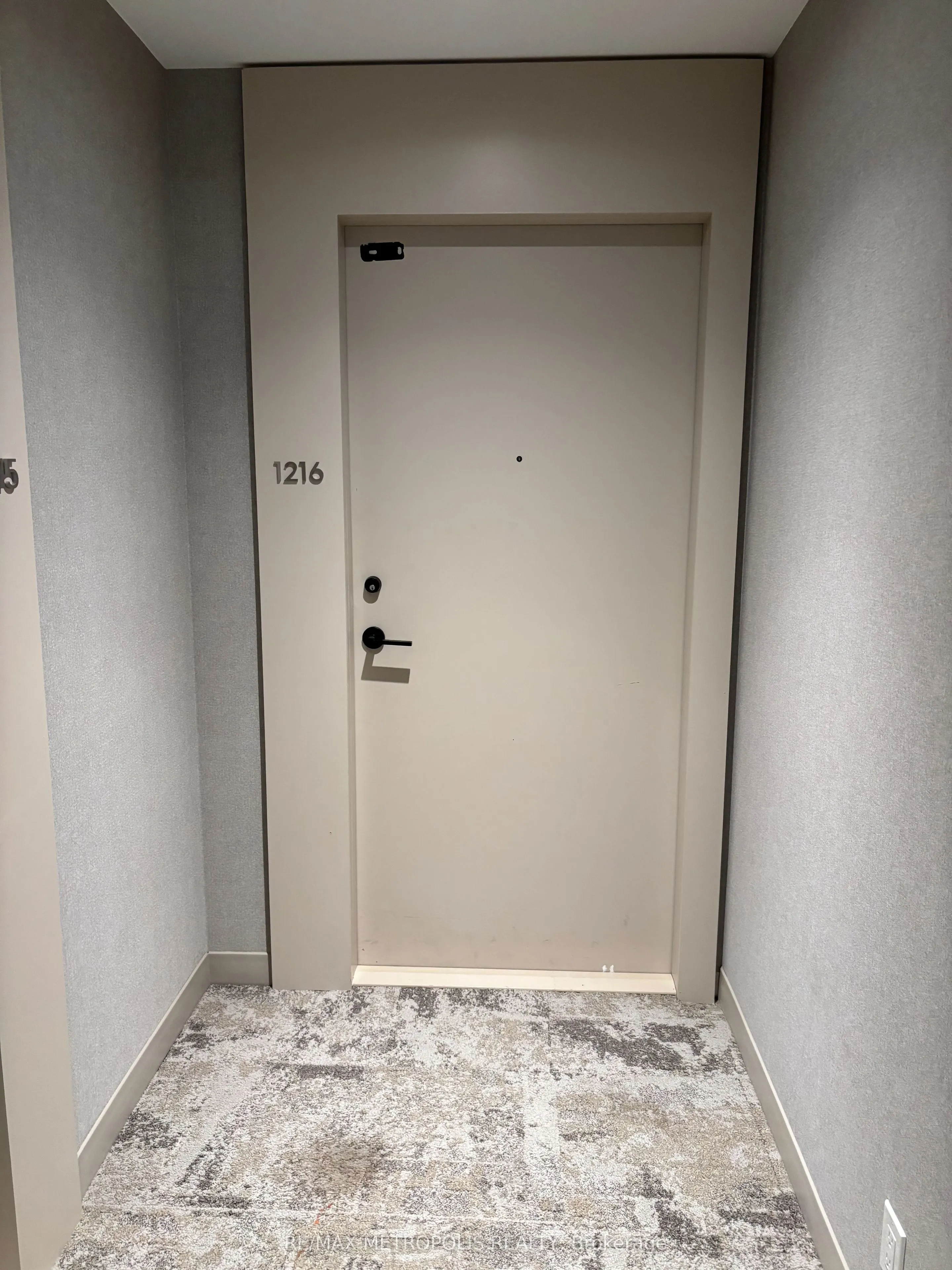 2020 Bathurst Street, #1216
