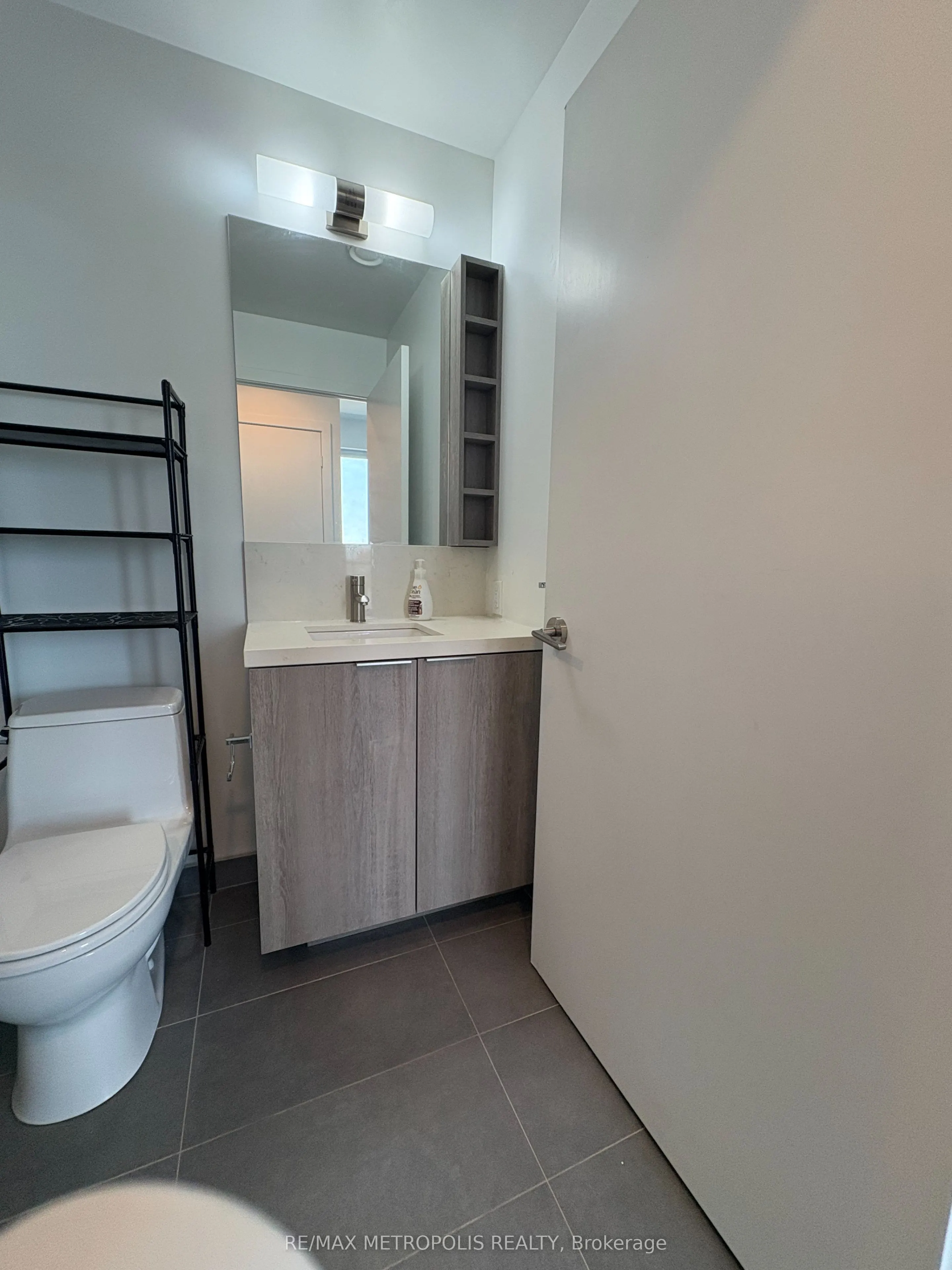 2020 Bathurst Street, #1216