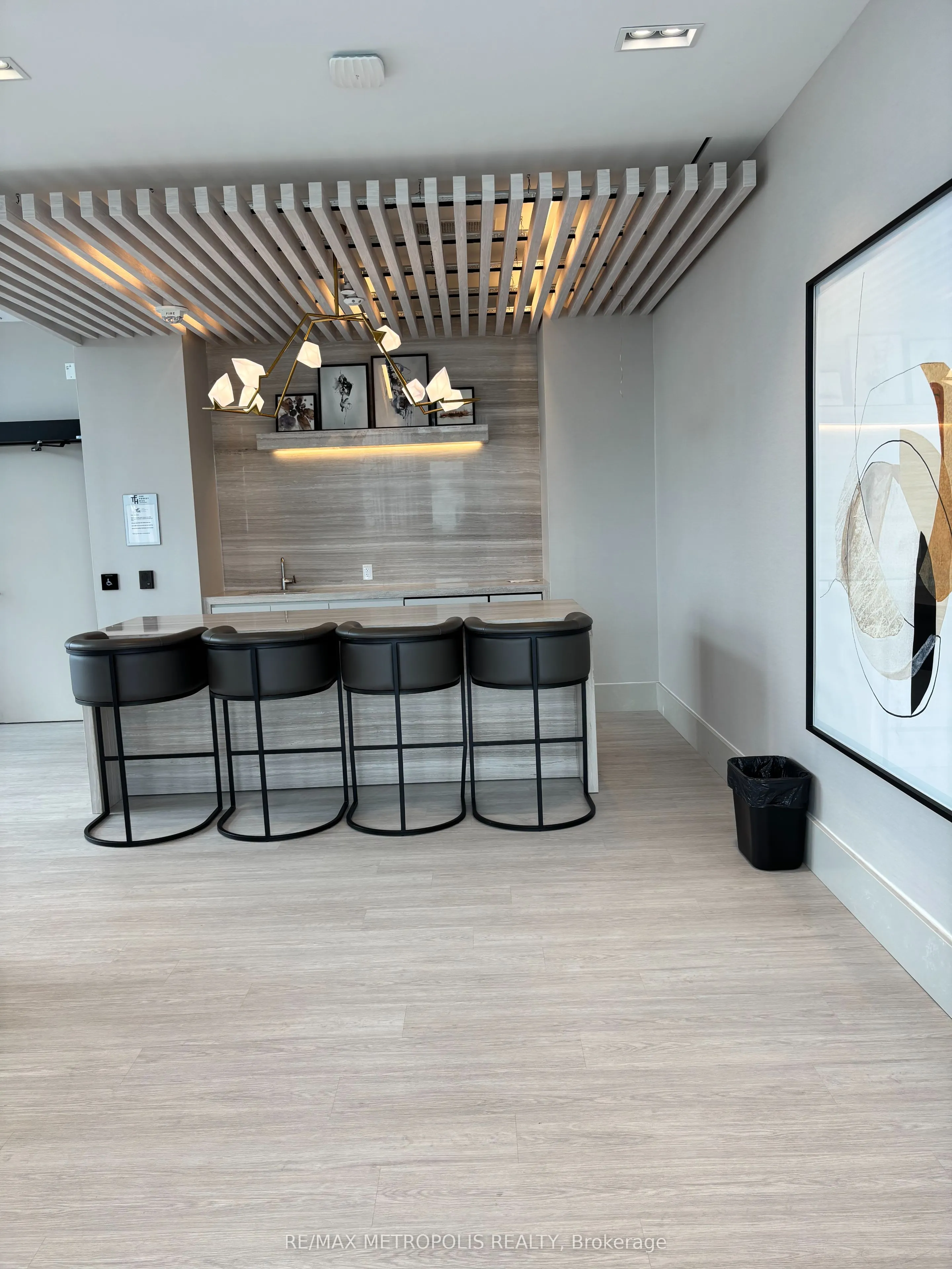 2020 Bathurst Street, #1216
