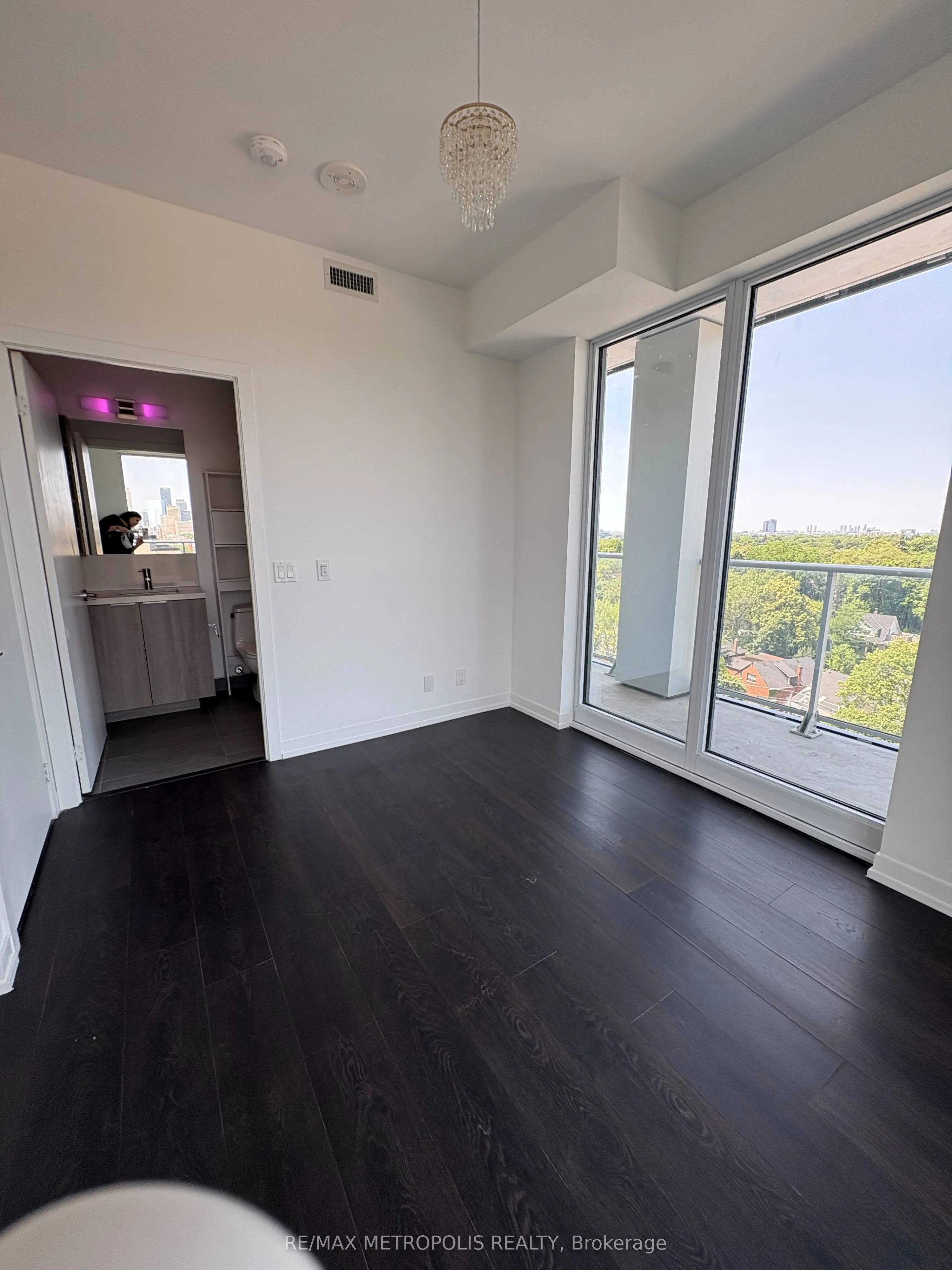 2020 Bathurst Street, #1216