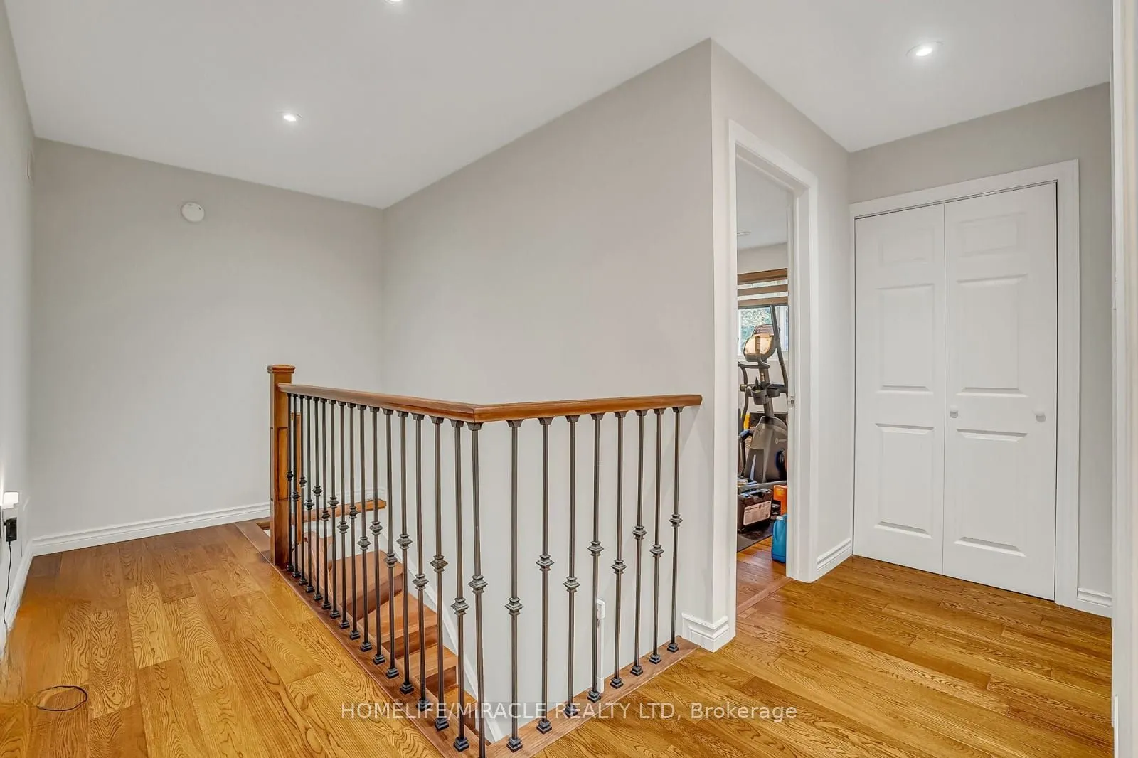 102 Micmac Crescent