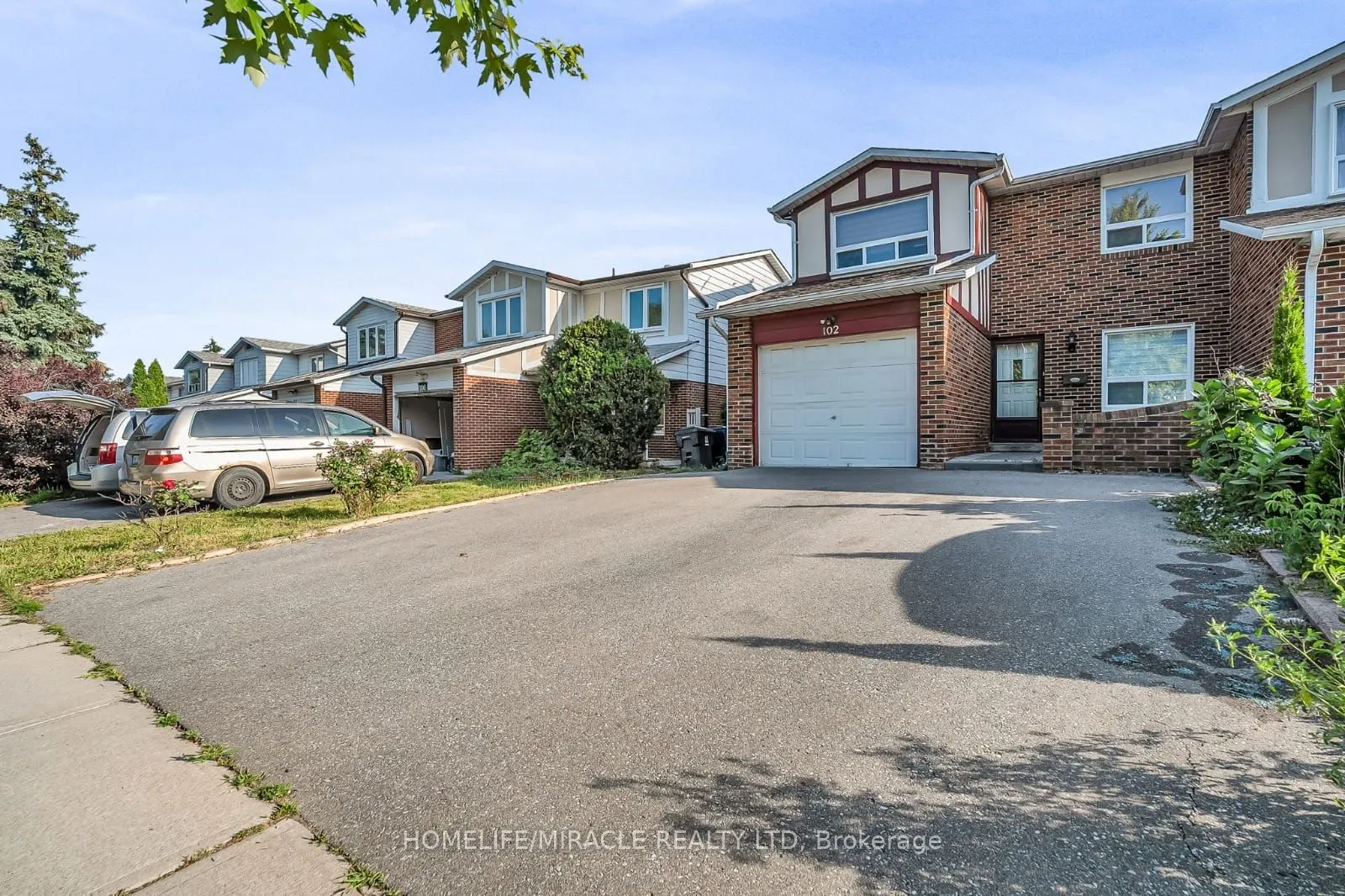 102 Micmac Crescent