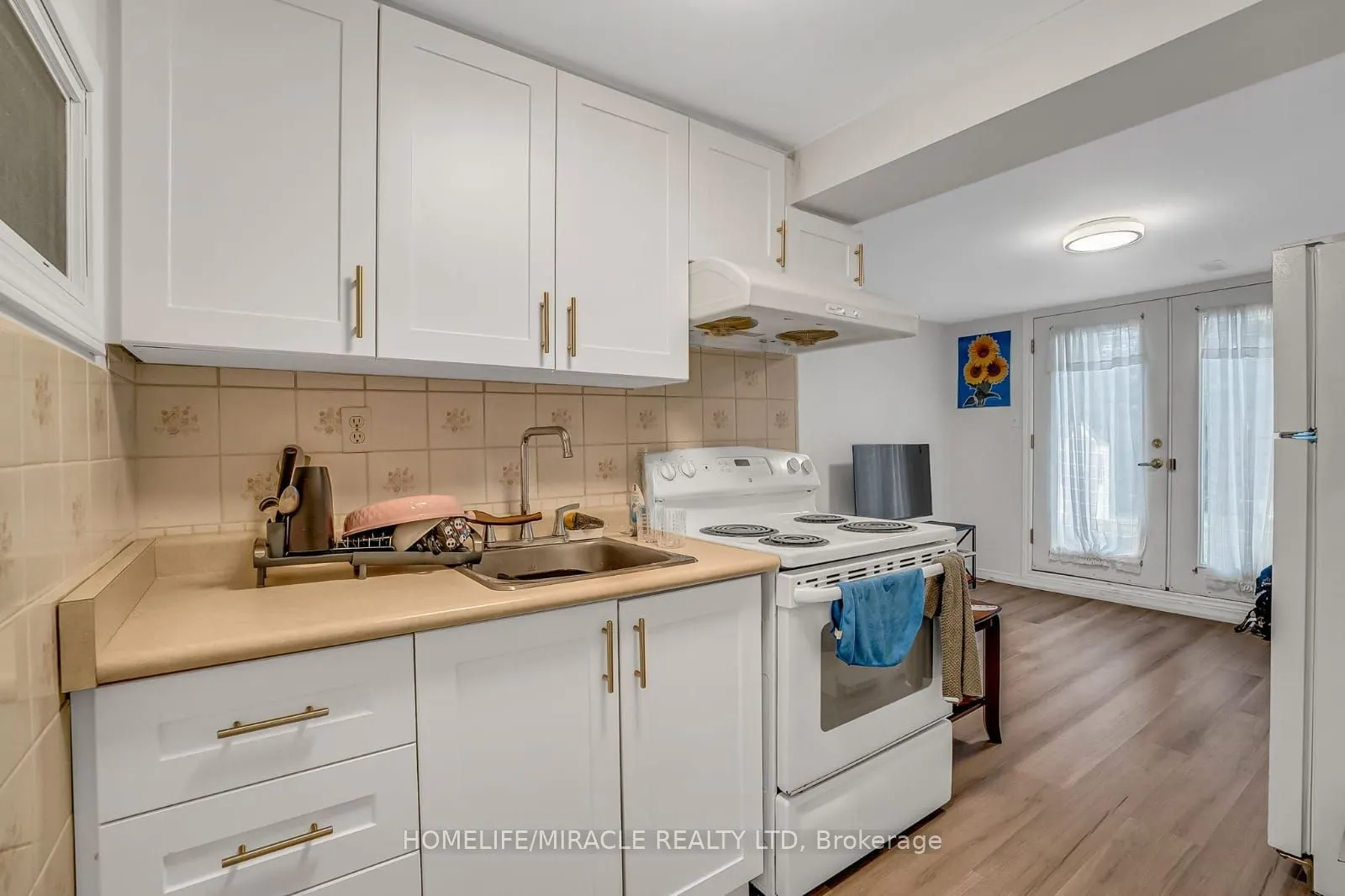 102 Micmac Crescent
