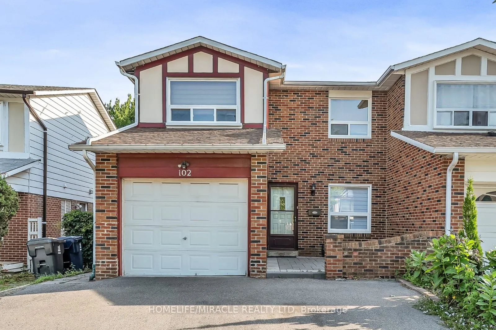 102 Micmac Crescent