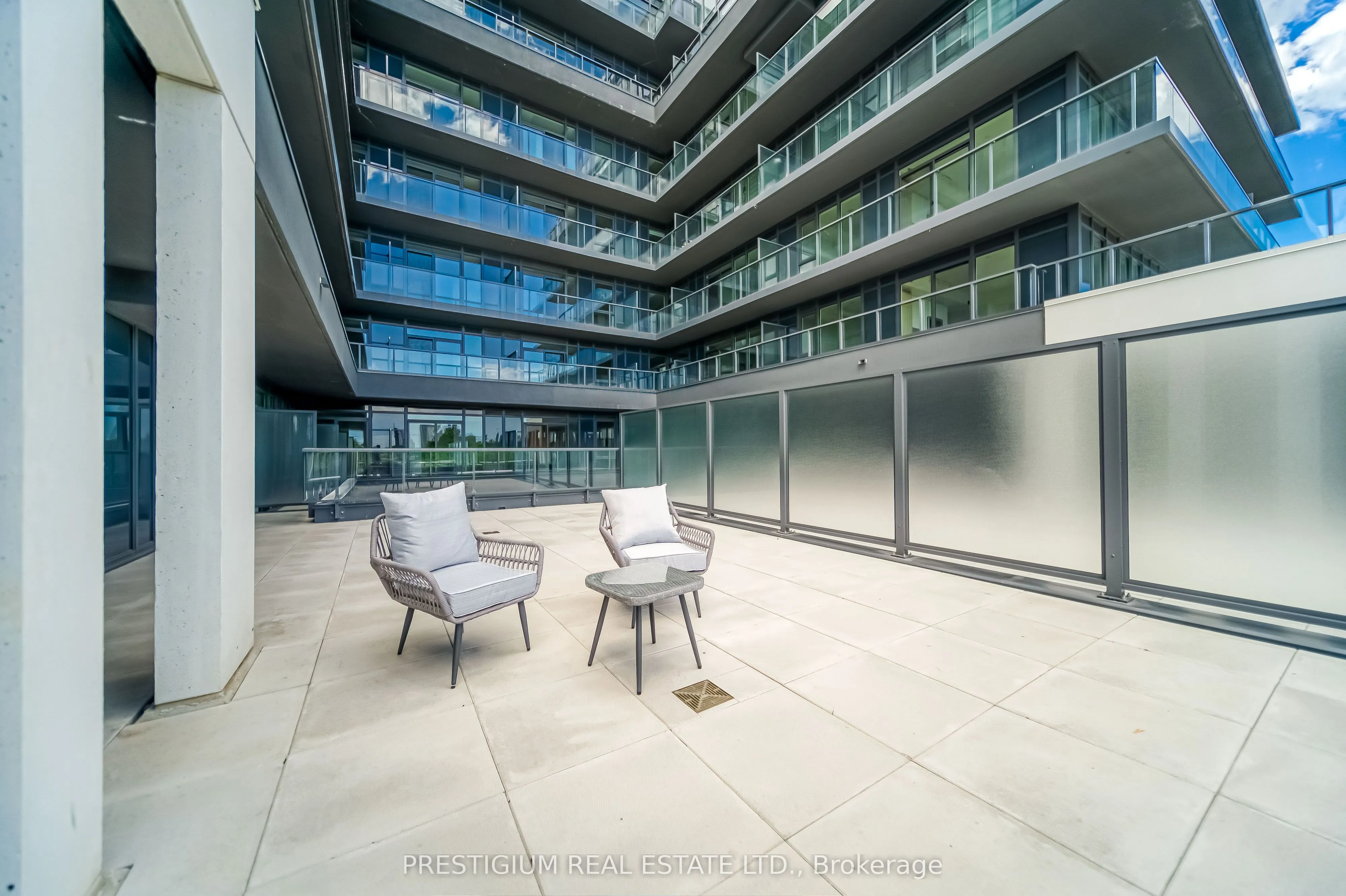 500 Dupont Street #303