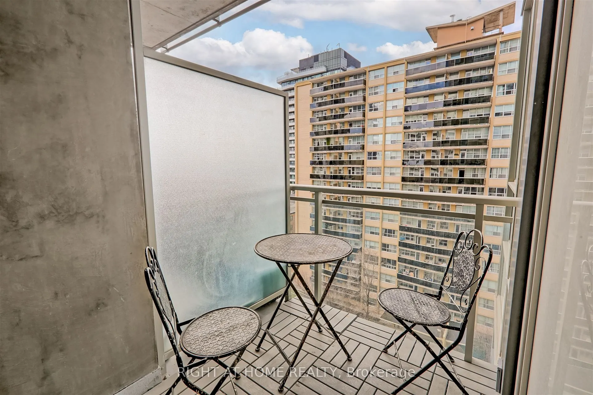 83 Redpath Avenue, #908