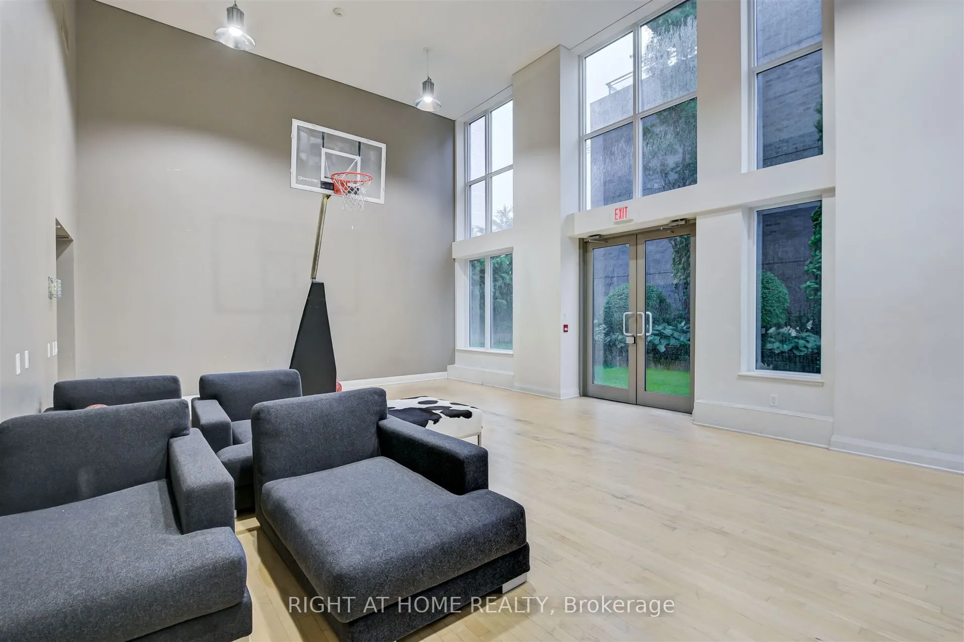 83 Redpath Avenue, #908