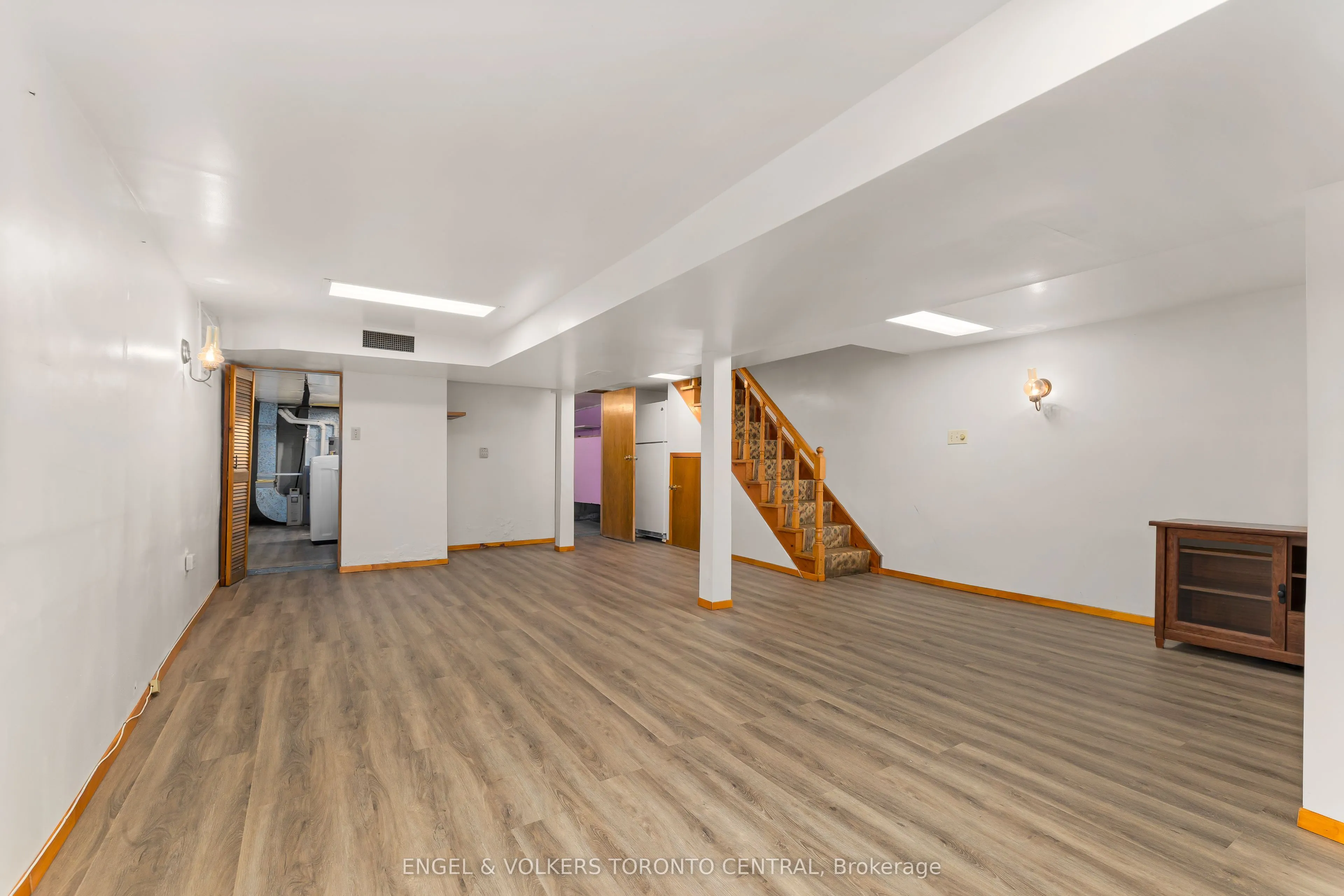 8 Brookfield Street
