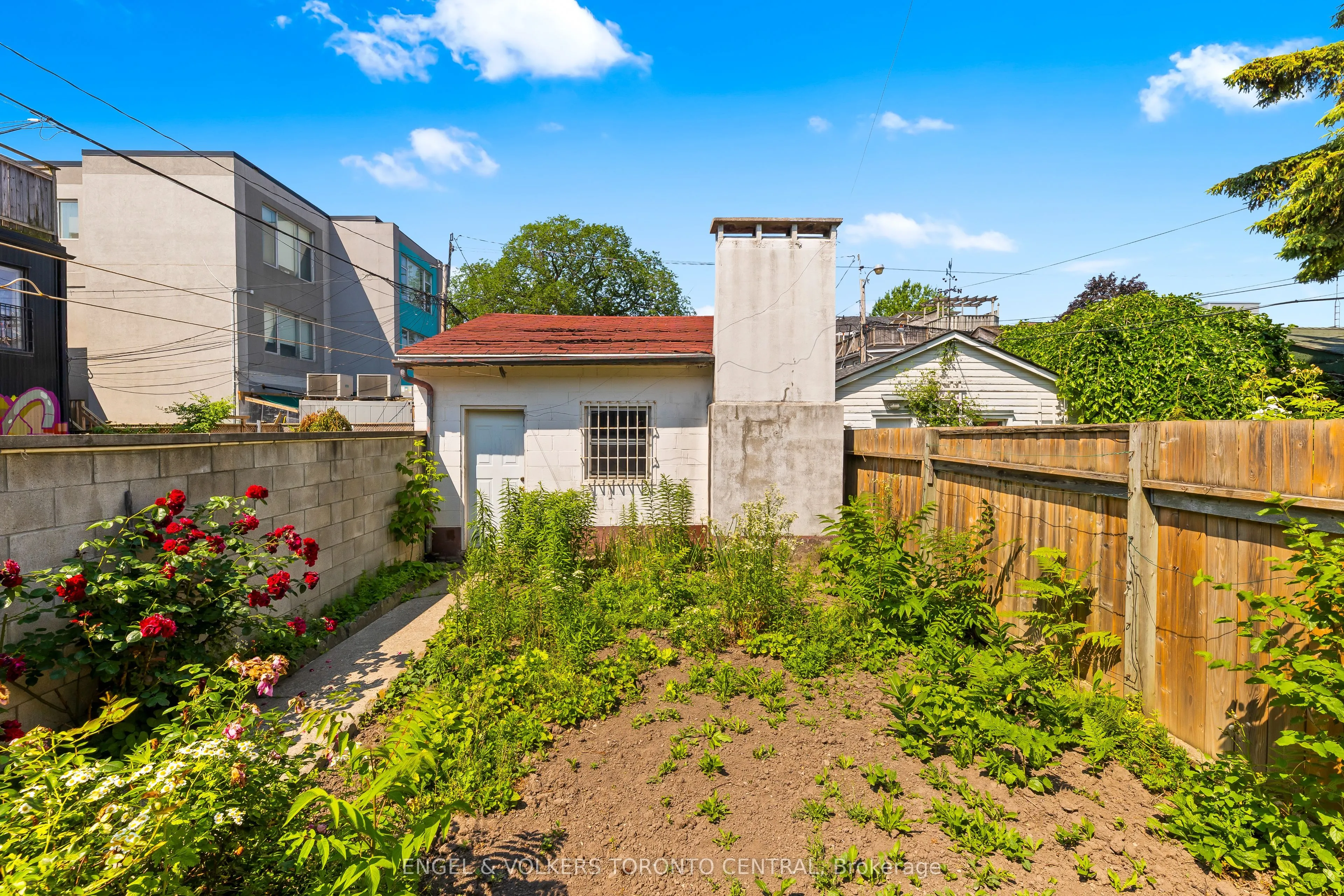 8 Brookfield Street