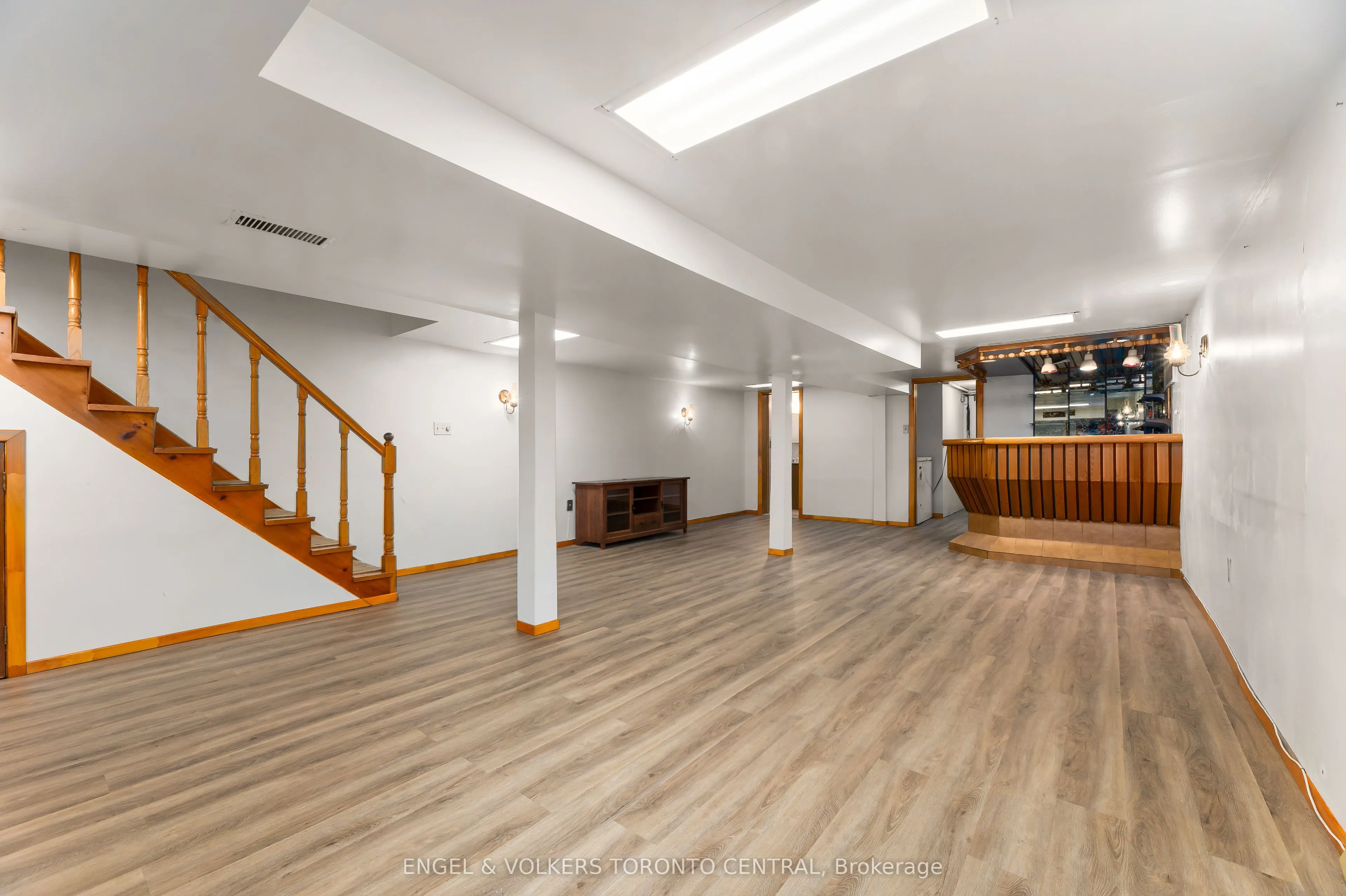 8 Brookfield Street