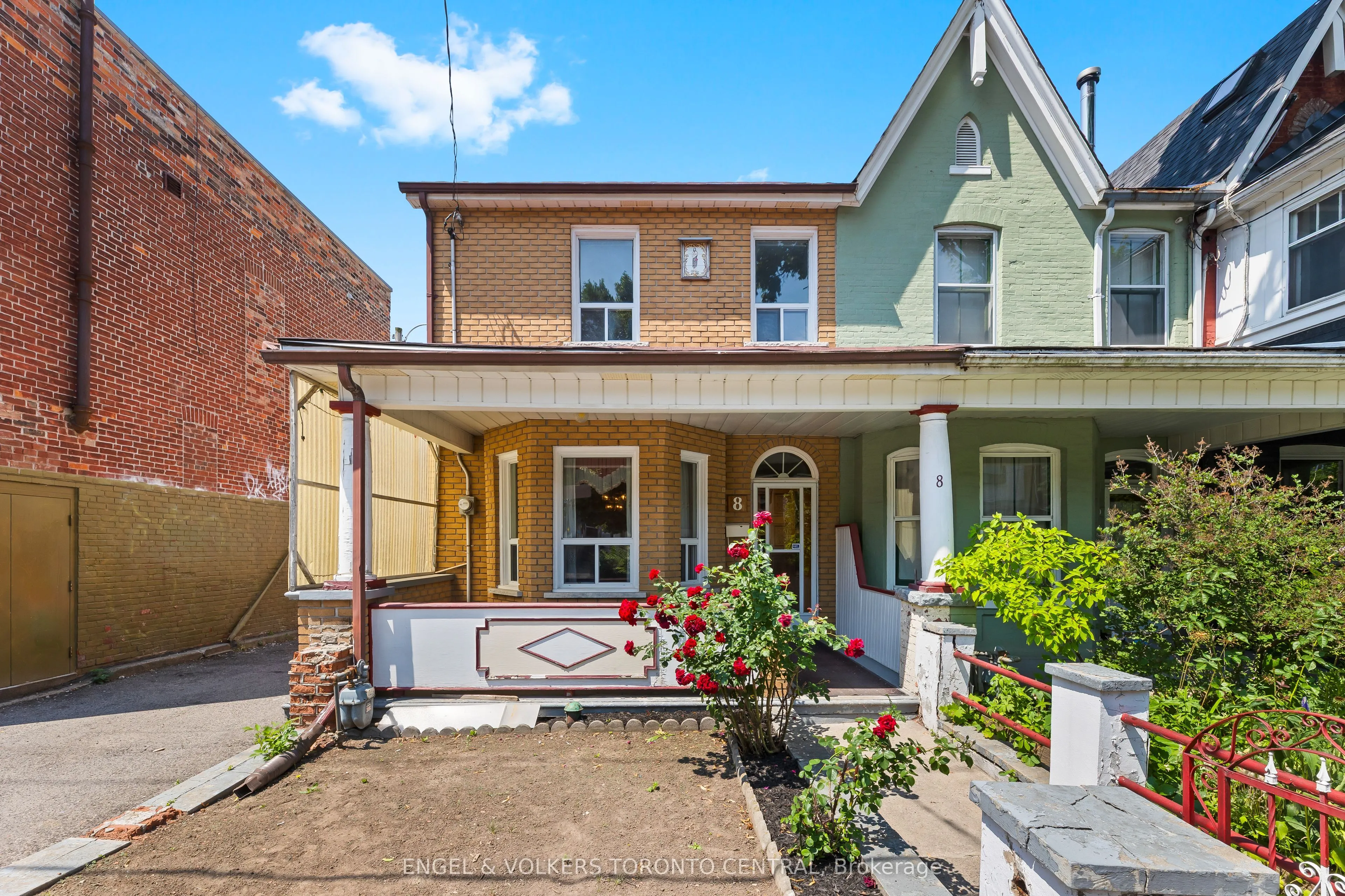 8 Brookfield Street