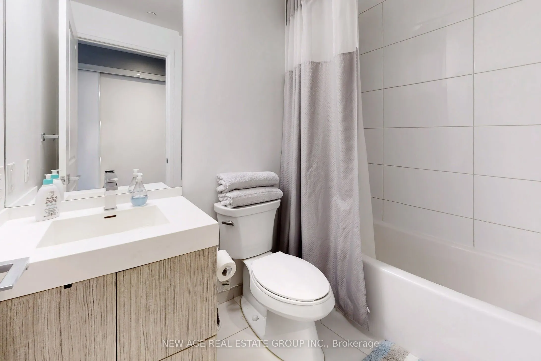 251 Jarvis Street E, #4807