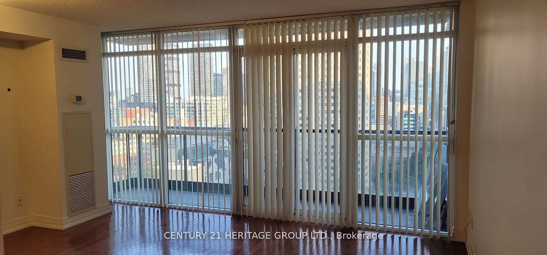 25 Carlton Street, #1402
