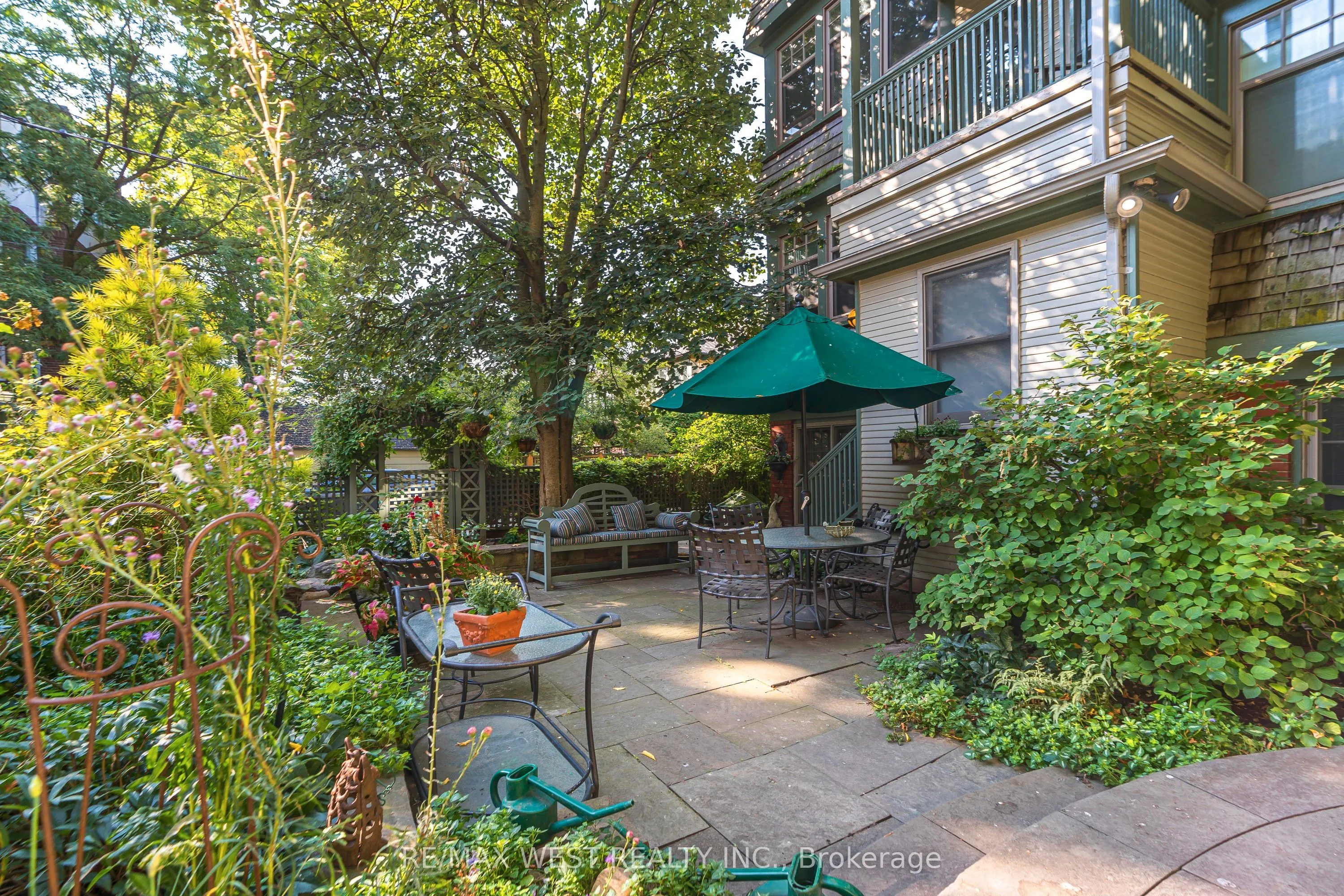 9B Humewood Drive