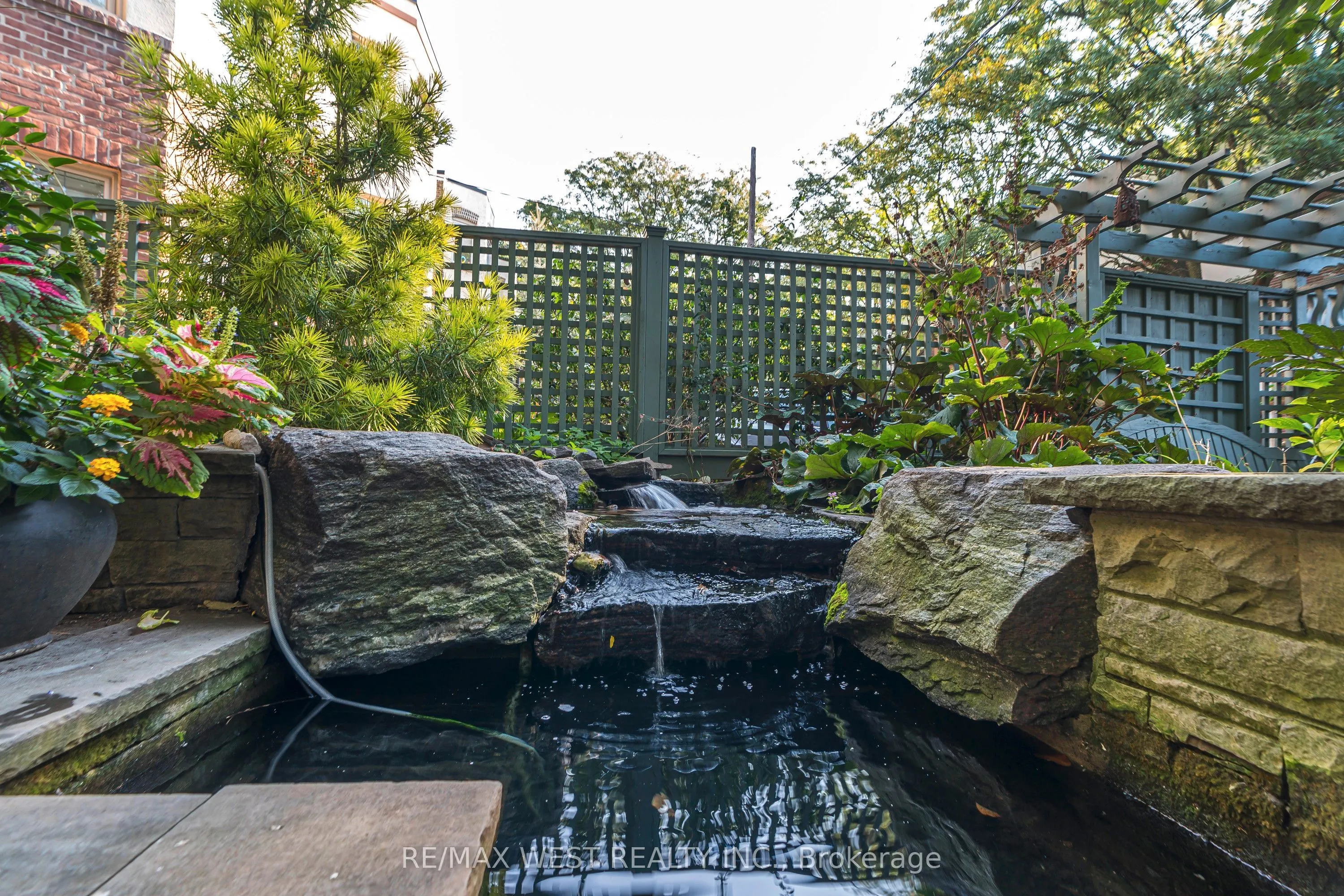9B Humewood Drive
