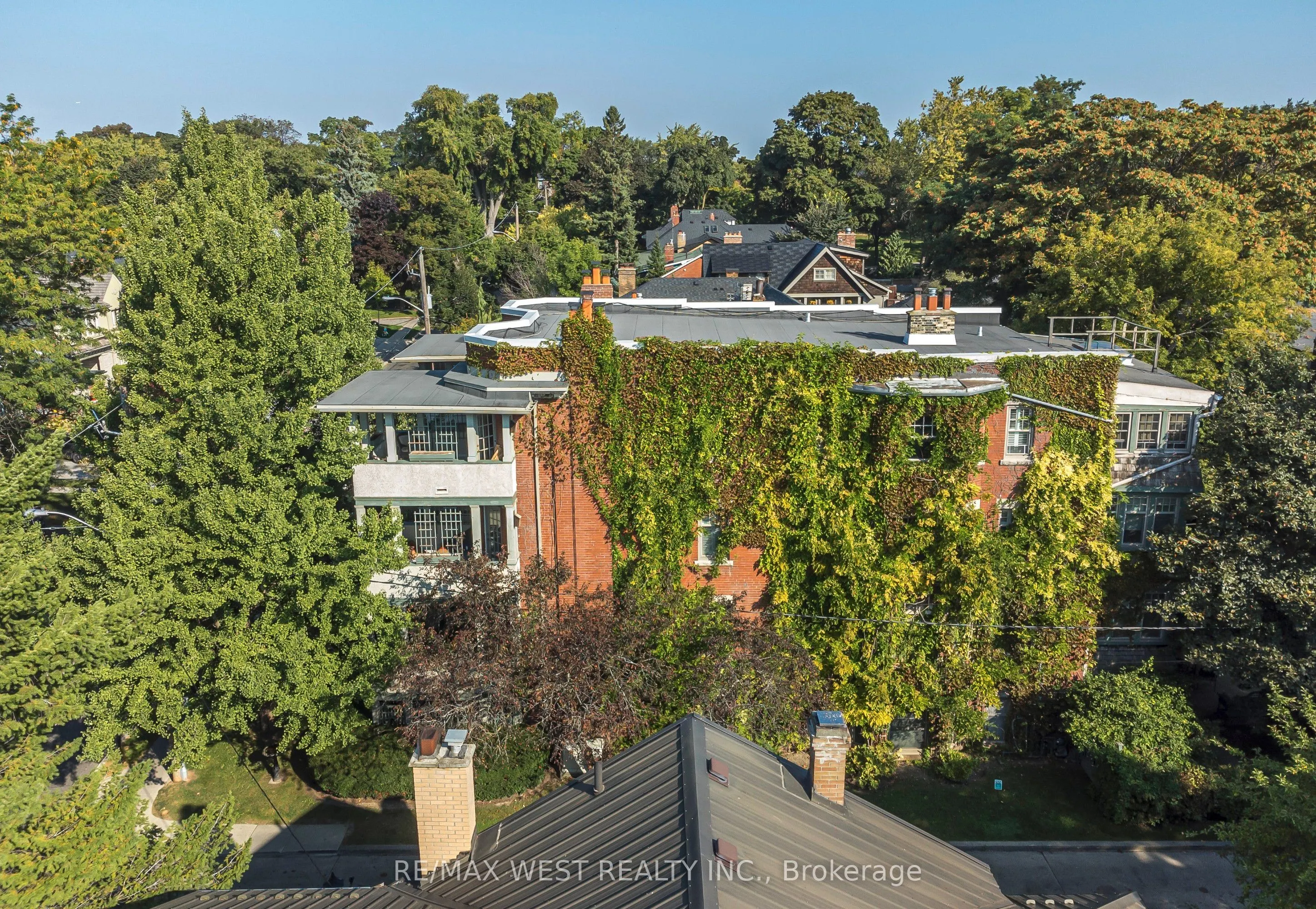 9B Humewood Drive