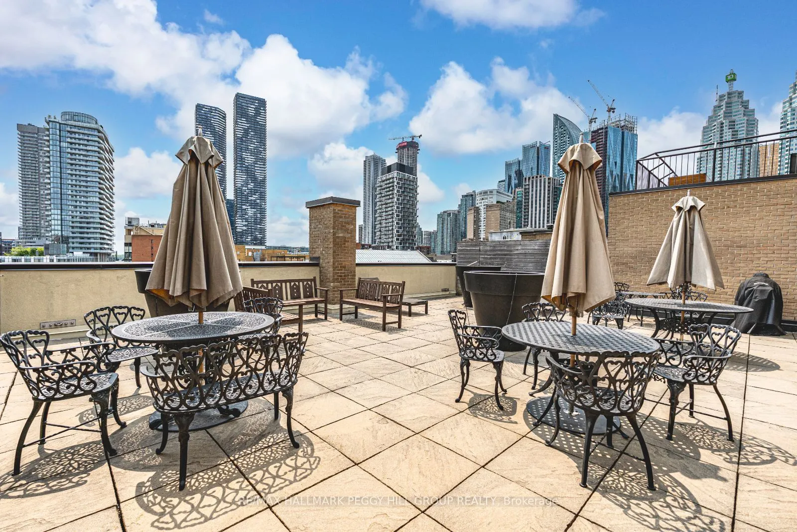 80 Front Street E, #824