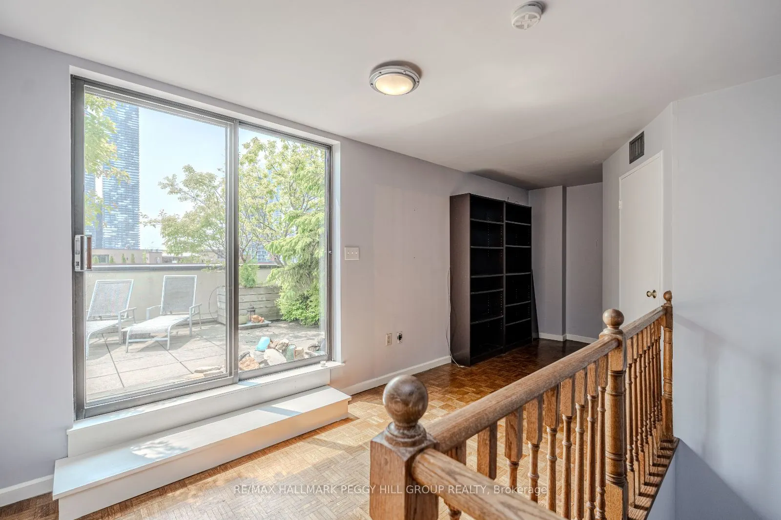 80 Front Street E, #824
