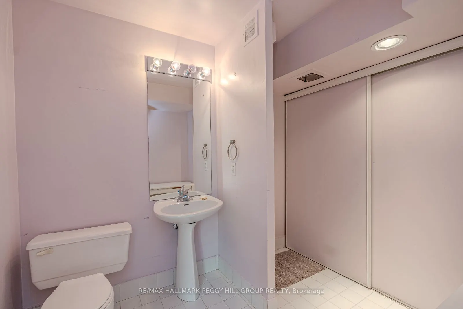 80 Front Street E, #824