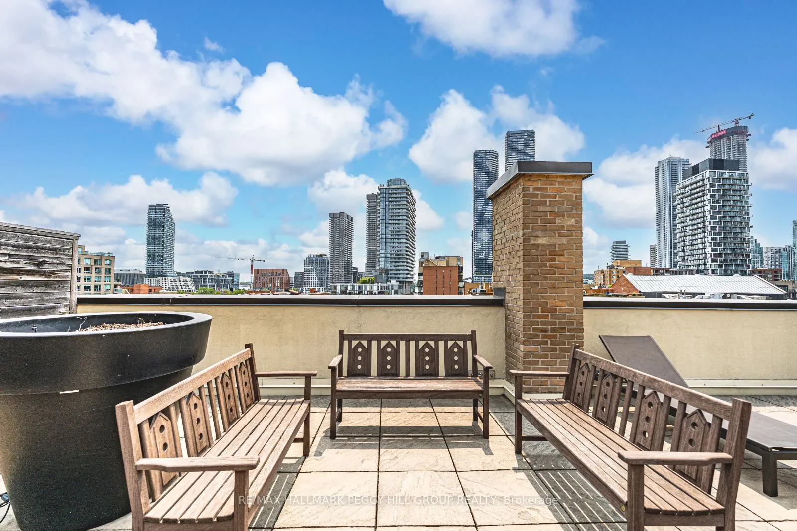 80 Front Street E, #824