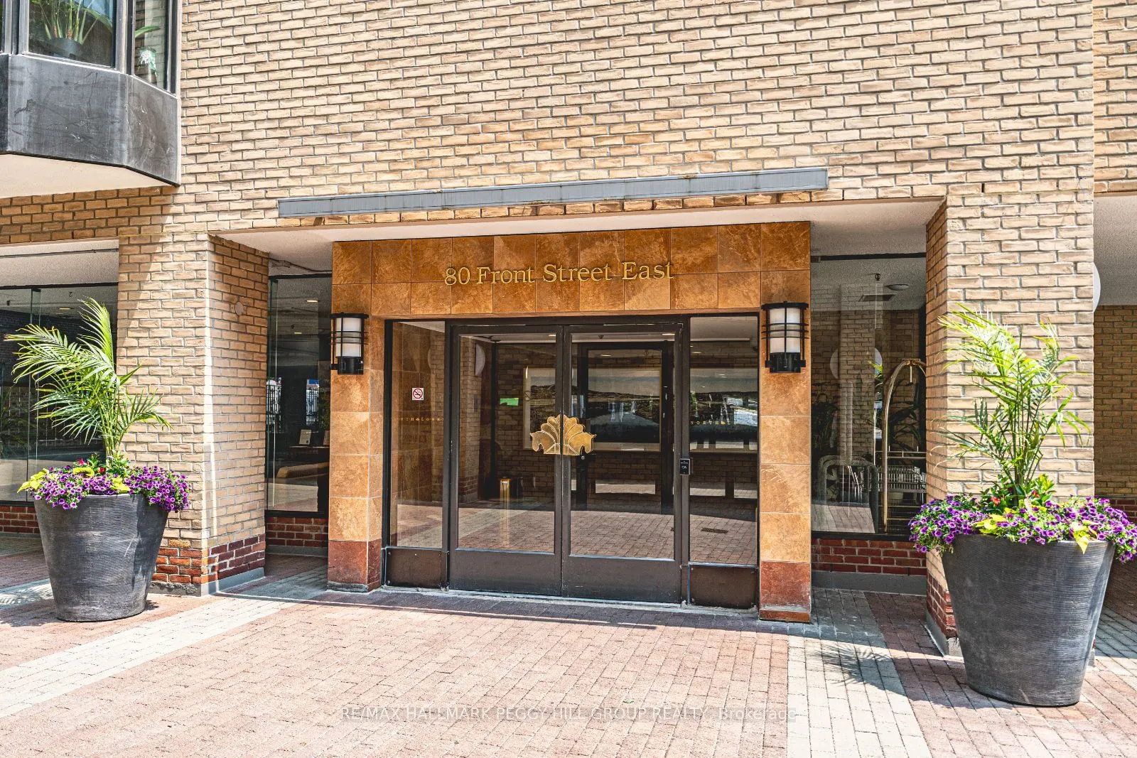 80 Front Street E, #824