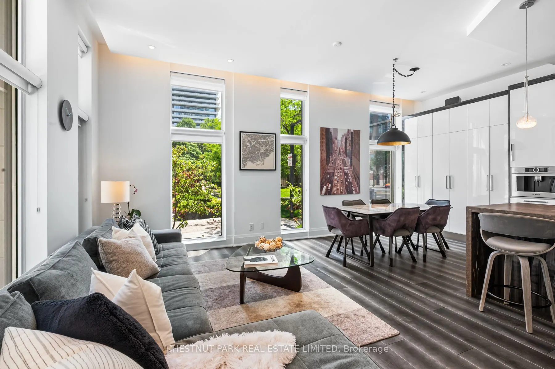 1074 Bay Street, #11
