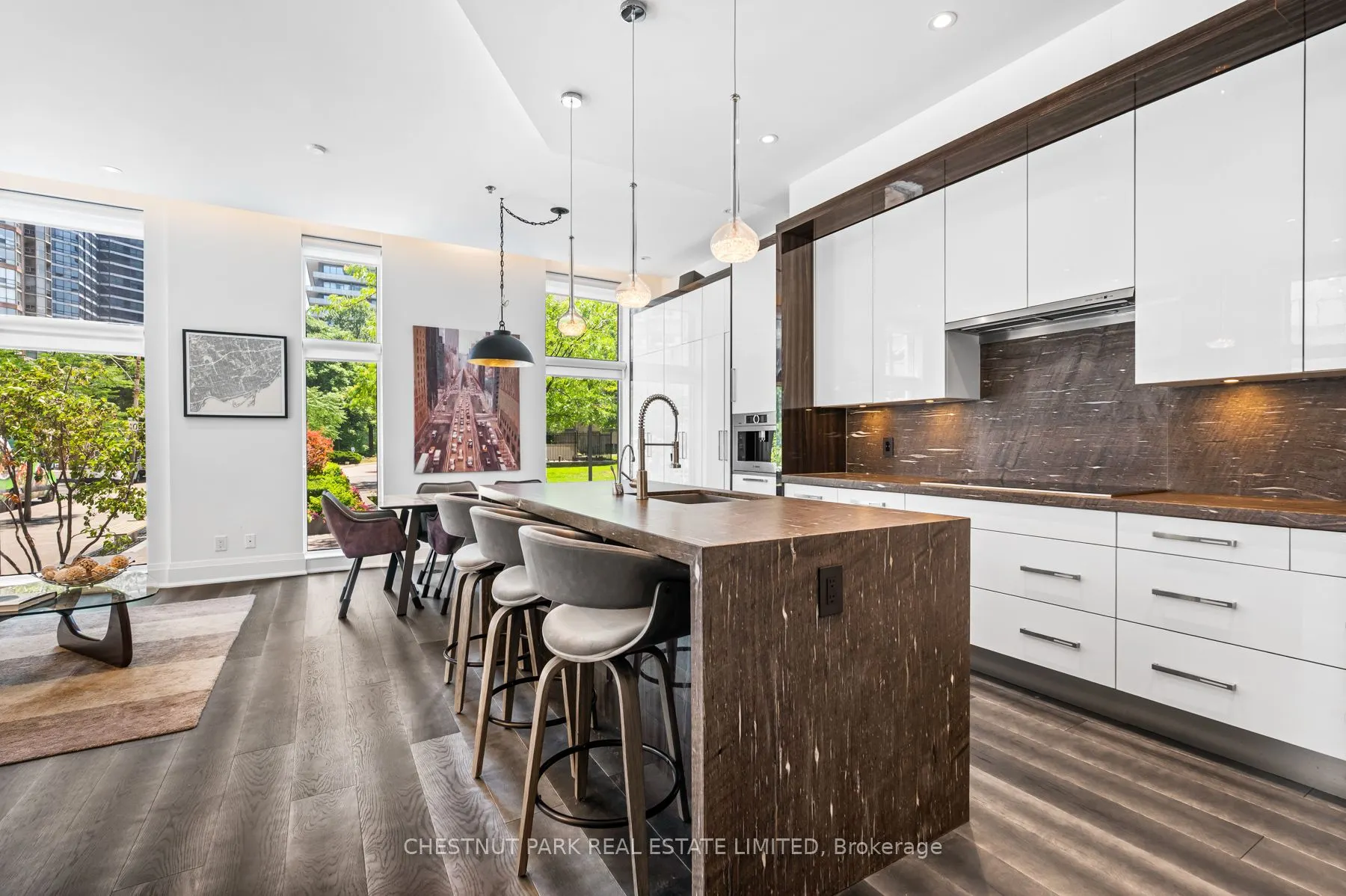 1074 Bay Street, #11