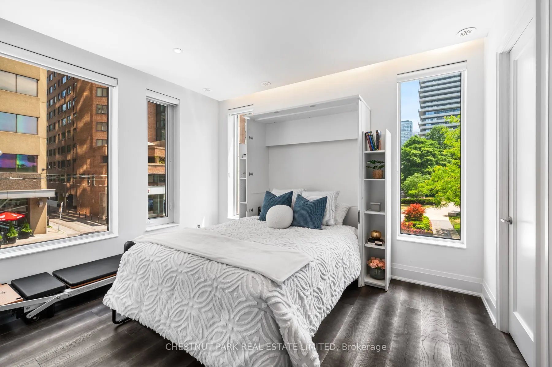 1074 Bay Street, #11