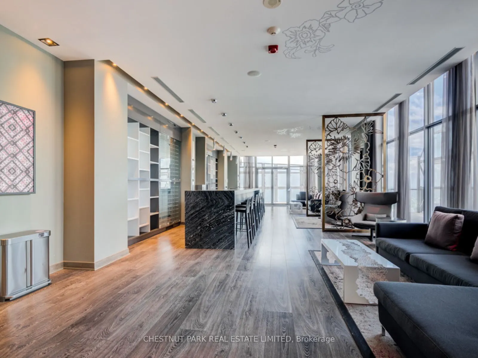 1074 Bay Street, #11
