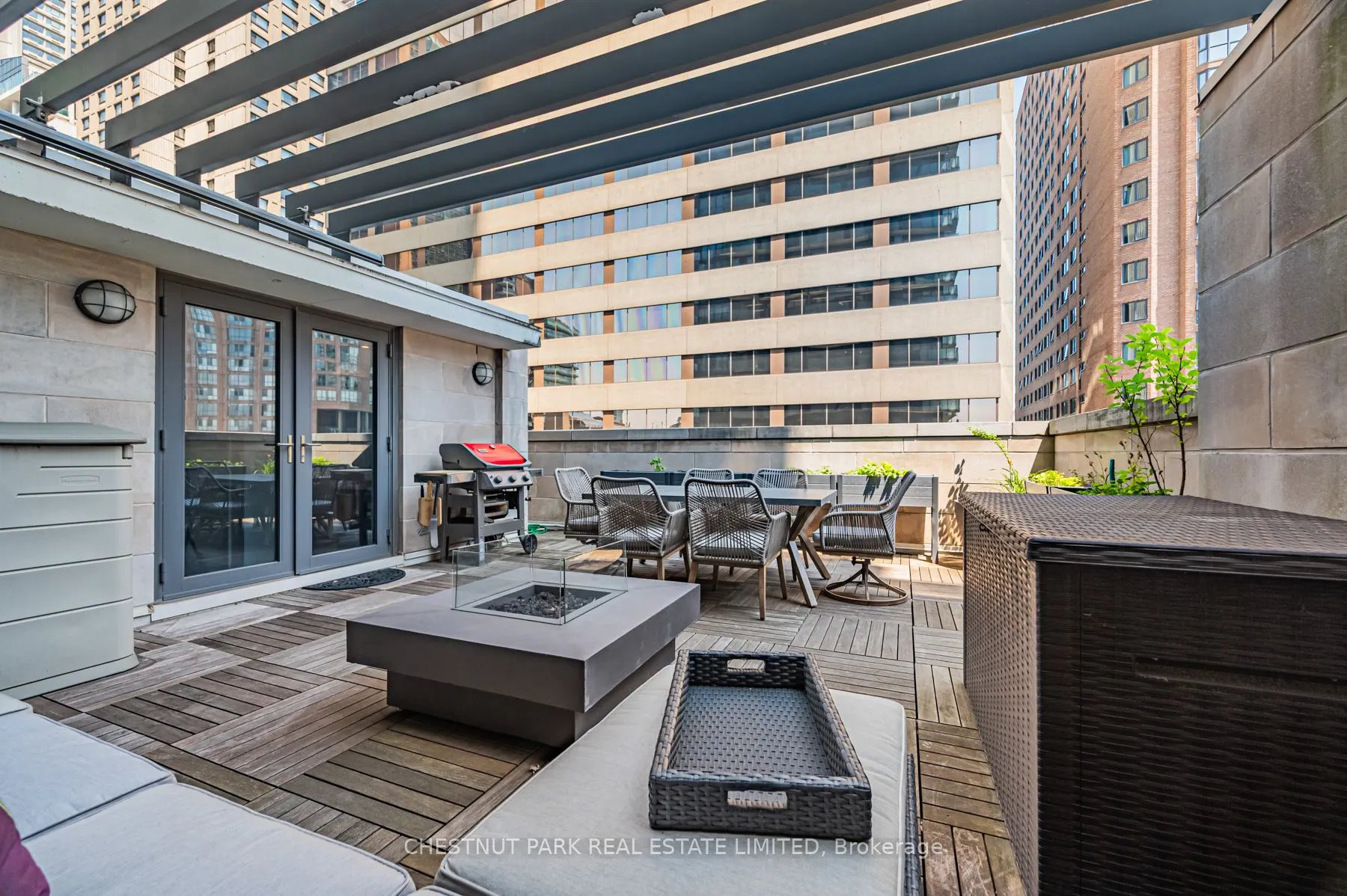 1074 Bay Street, #11