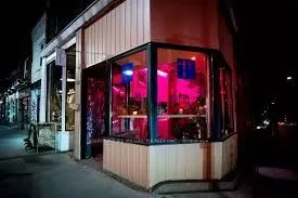 1615 Dundas Street W