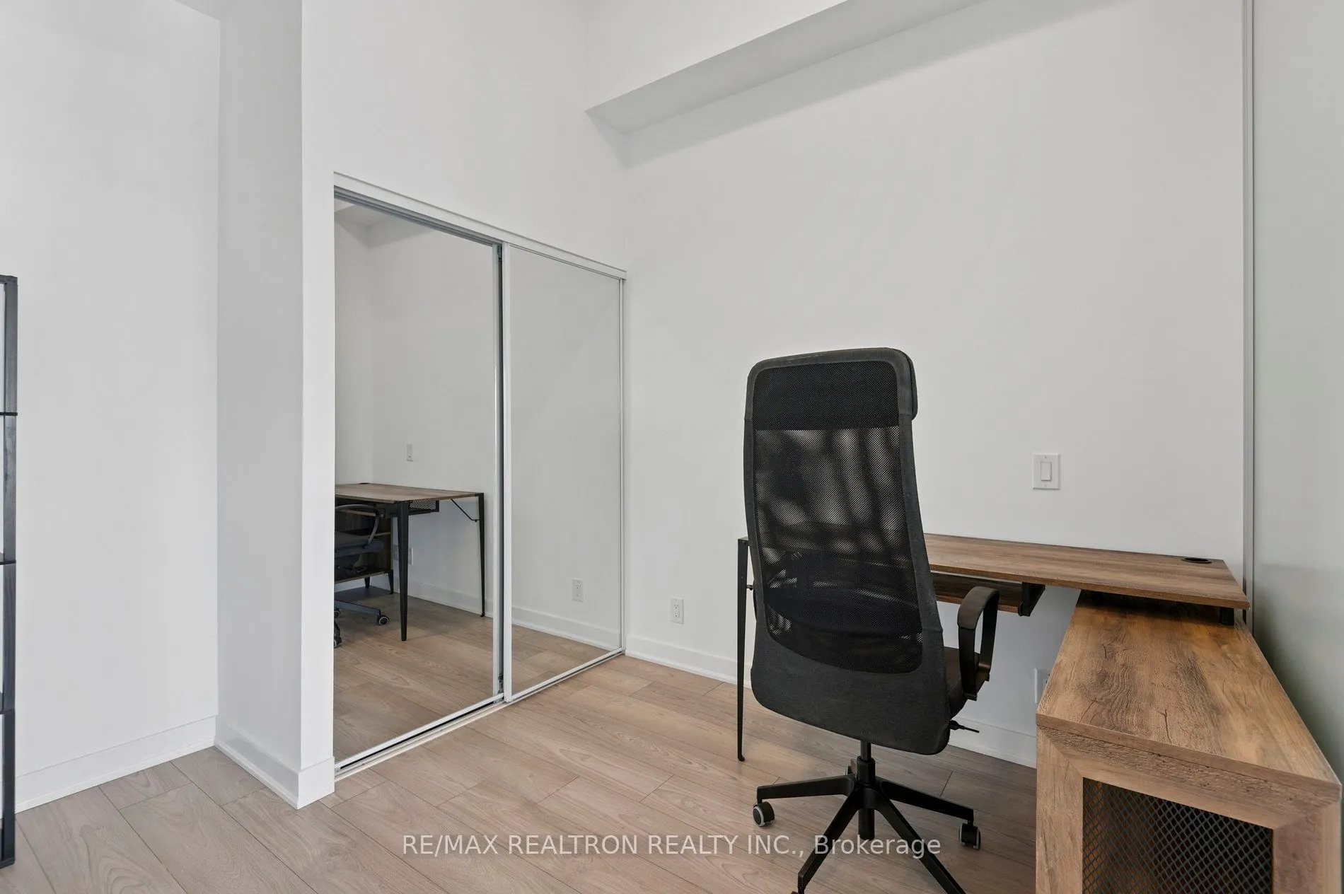 120 Parliament Street, #620