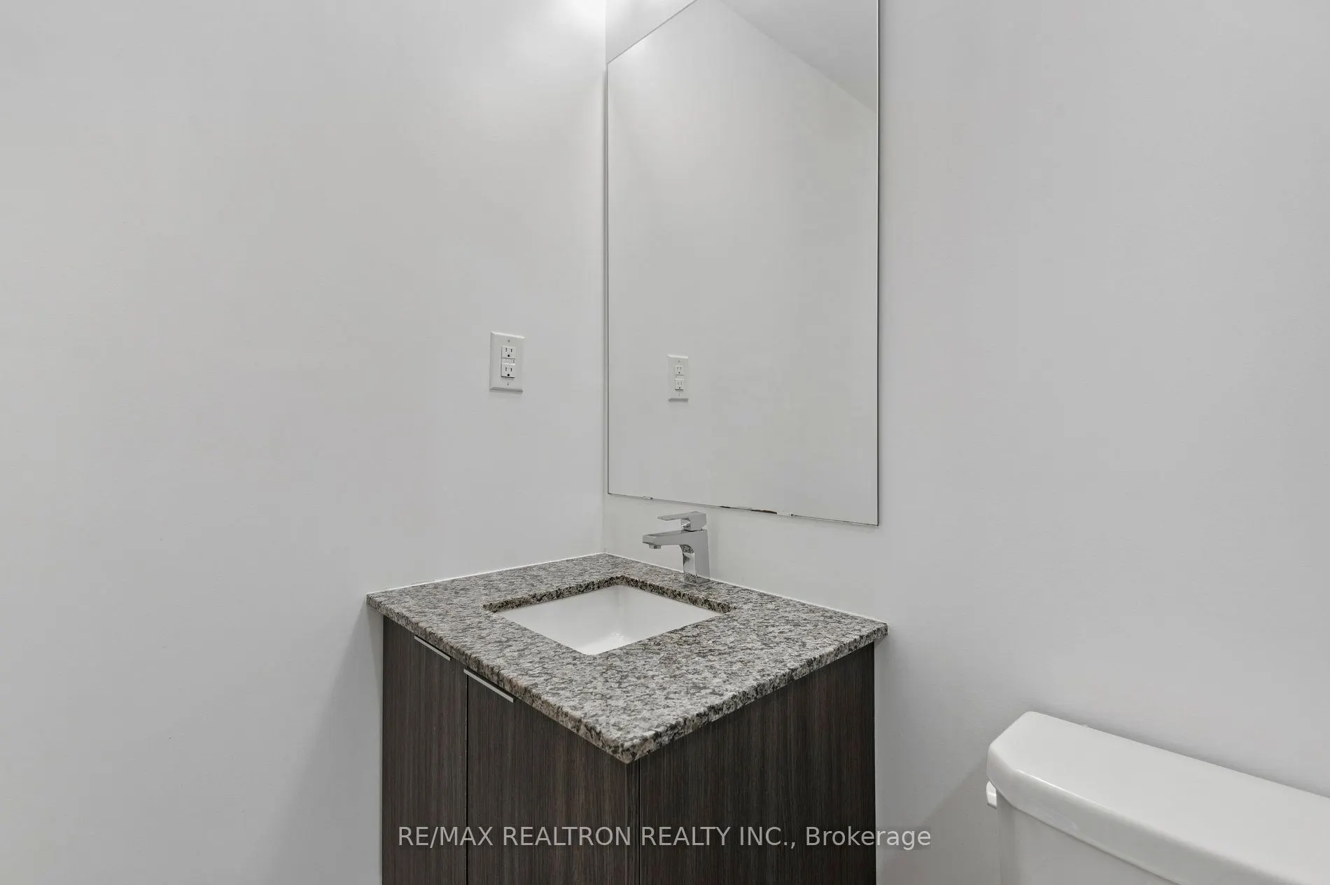 120 Parliament Street, #620