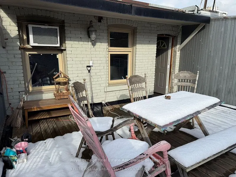 497 Bloor Street W, #16(3rd)