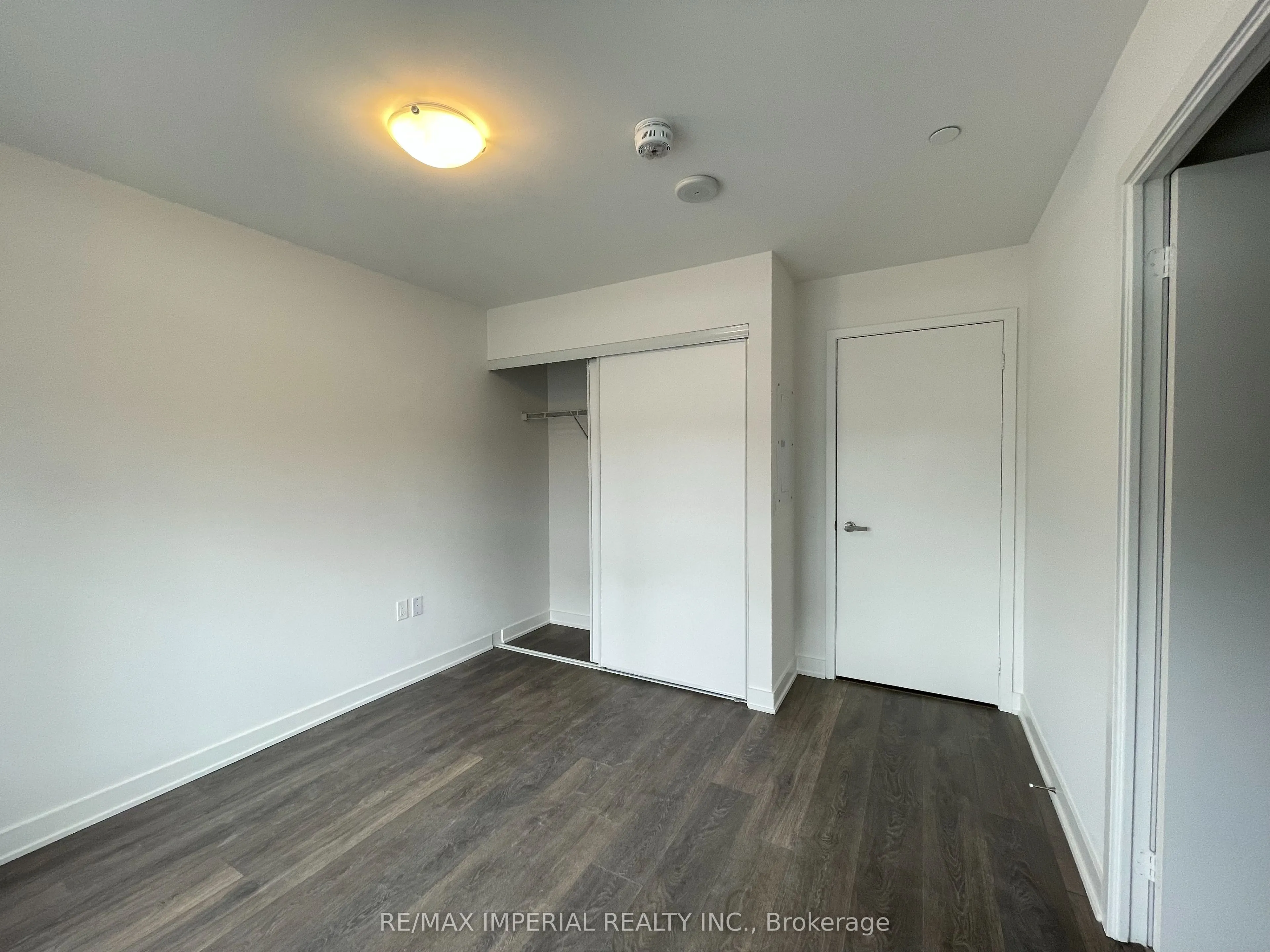 195 Redpath Avenue, #404