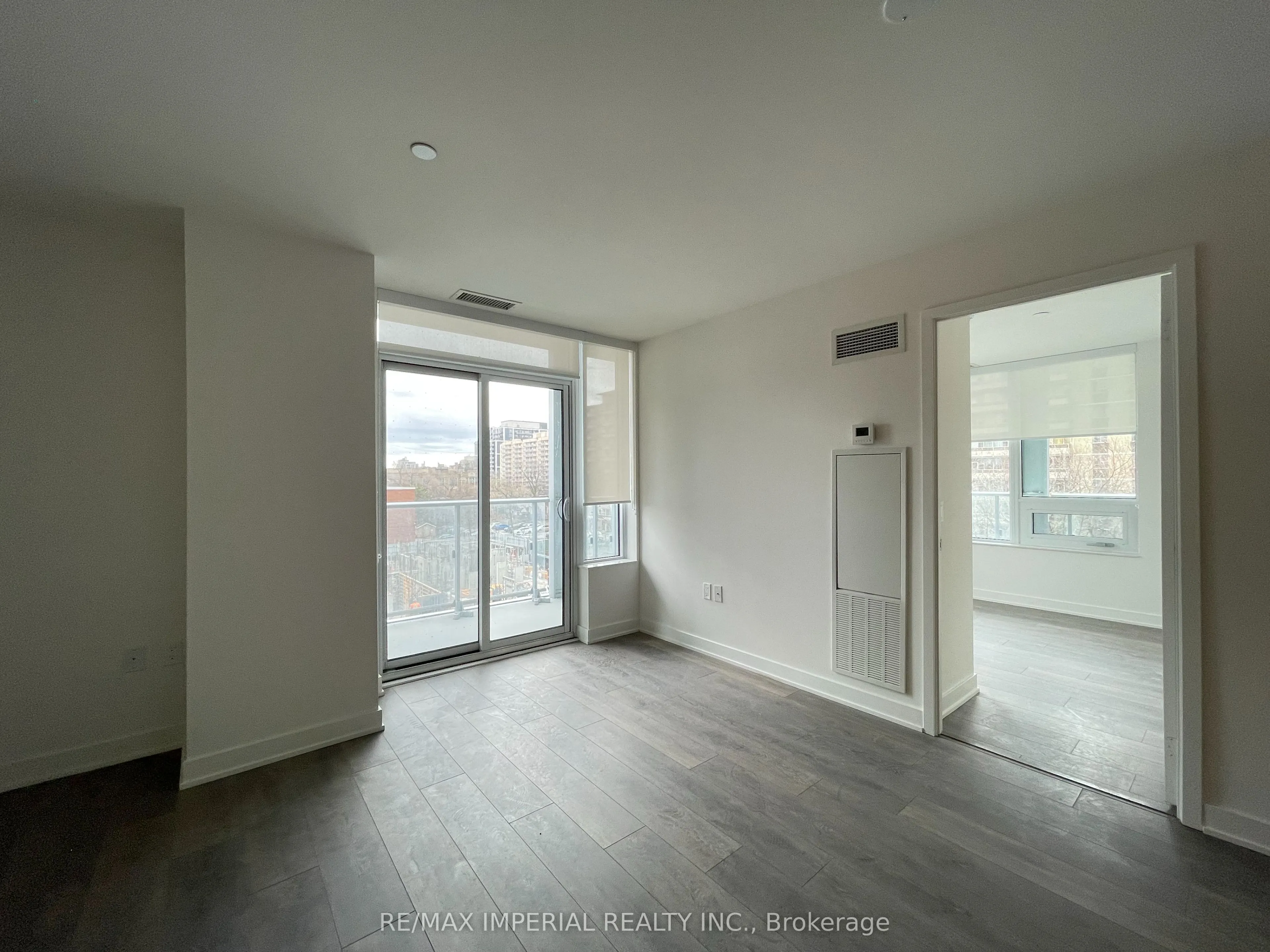 195 Redpath Avenue, #404