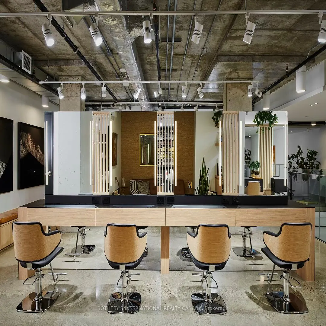 277 Davenport Road, #102