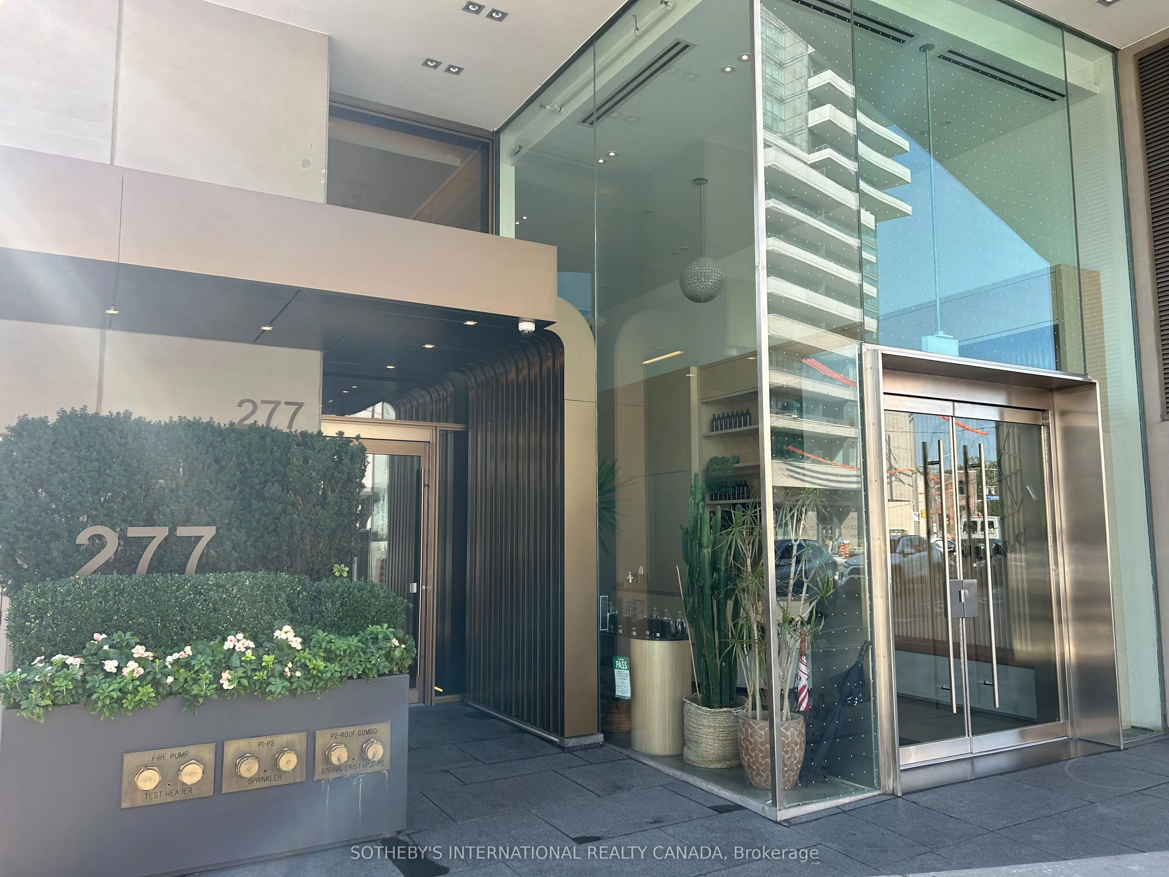277 Davenport Road, #102