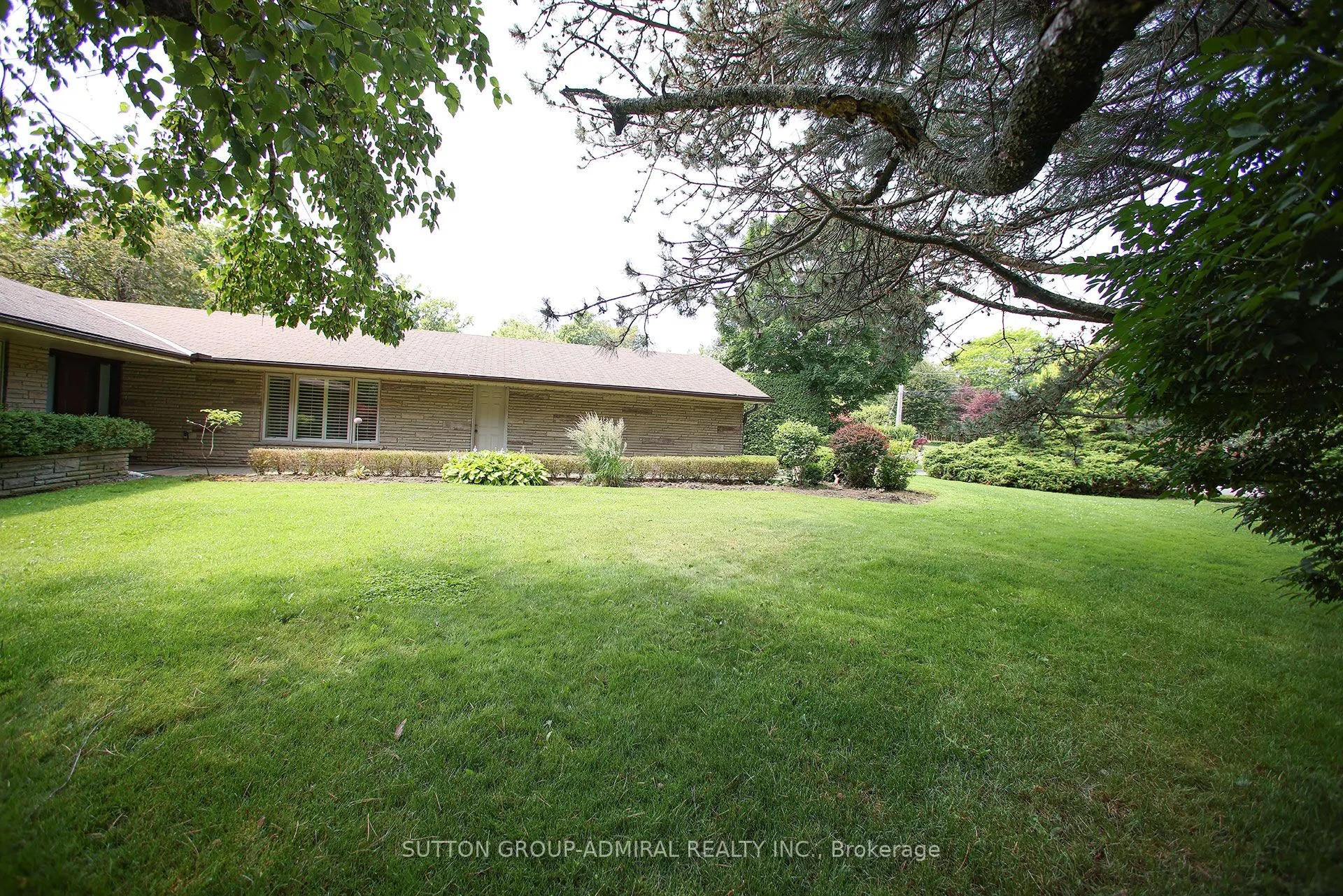91 Forest Grove Drive