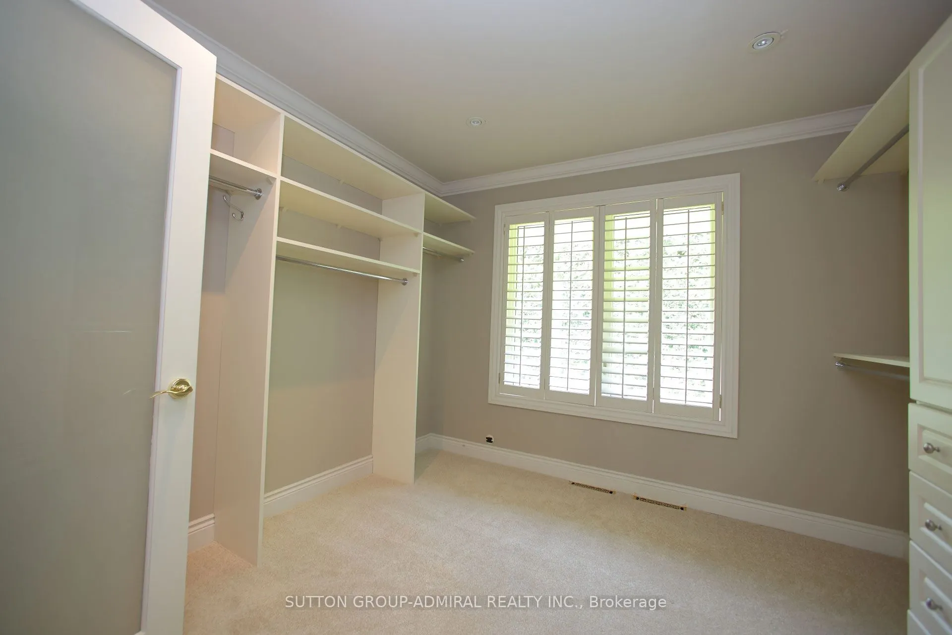 91 Forest Grove Drive