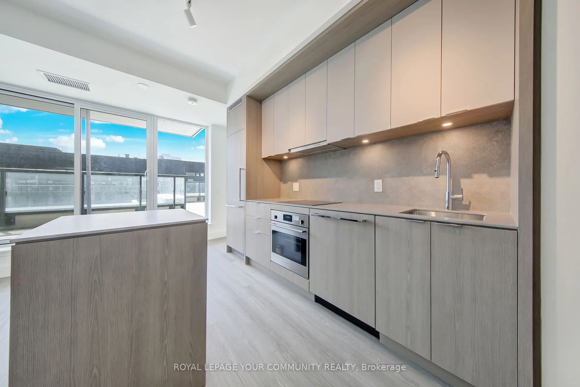625 Sheppard Avenue E, #801