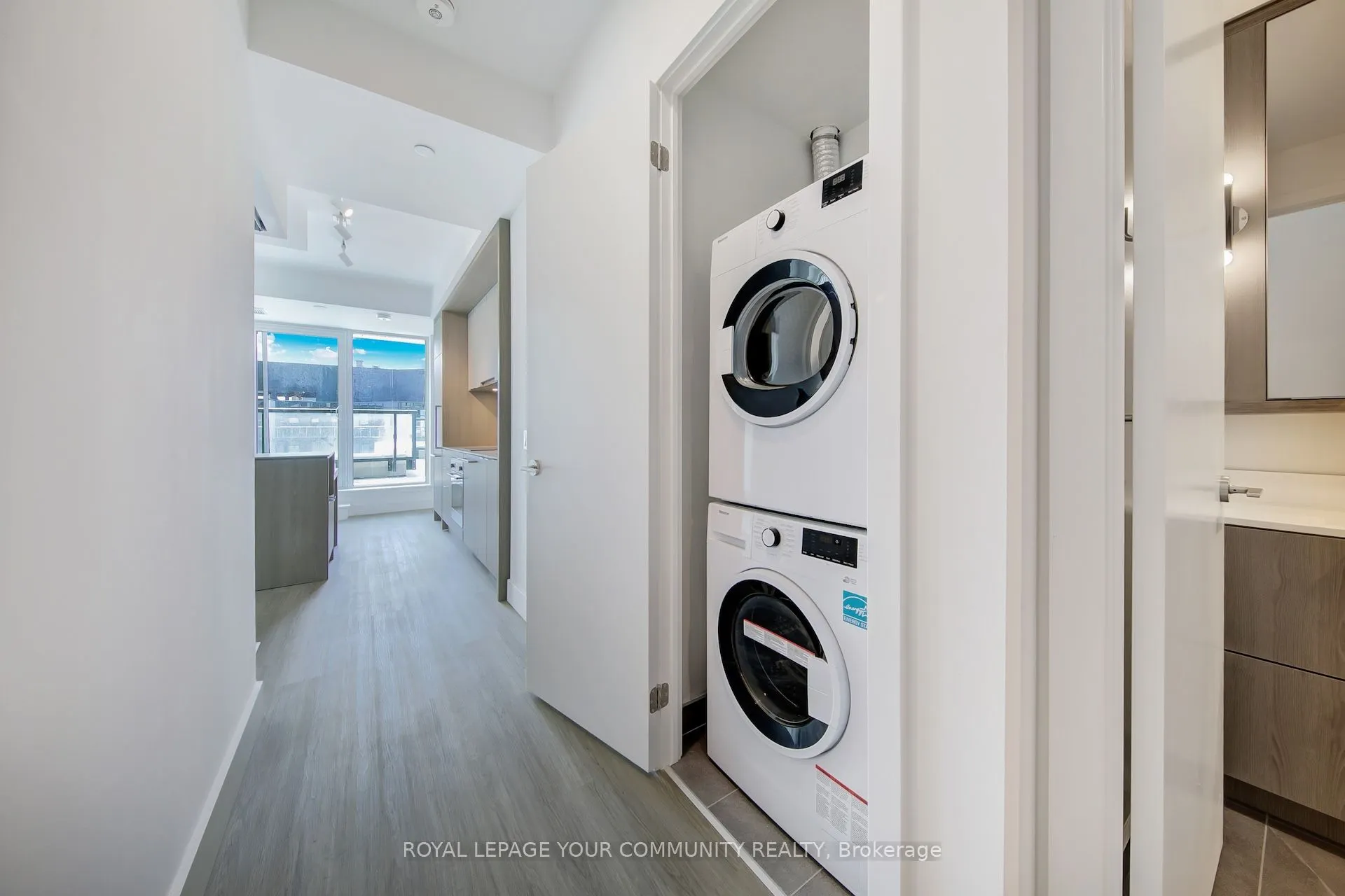 625 Sheppard Avenue E, #801