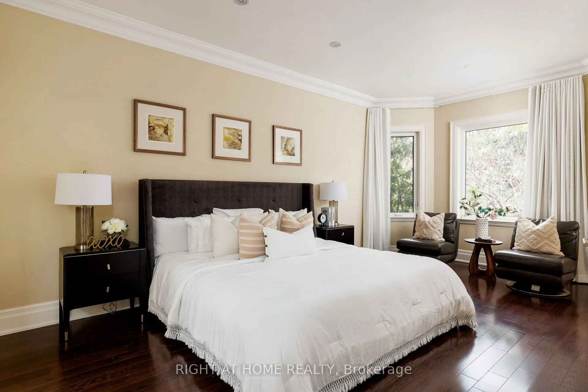 8 Rutherglen Road