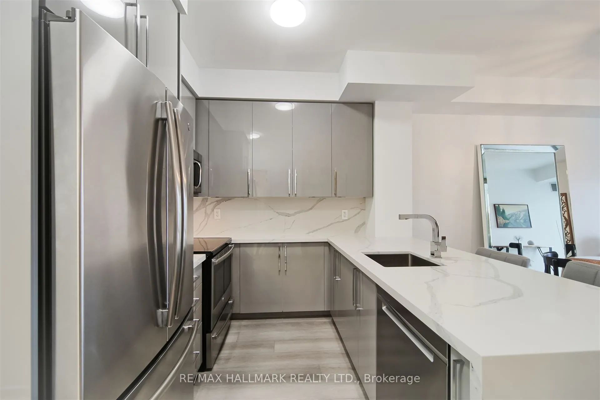 260 Sackville Street, #714