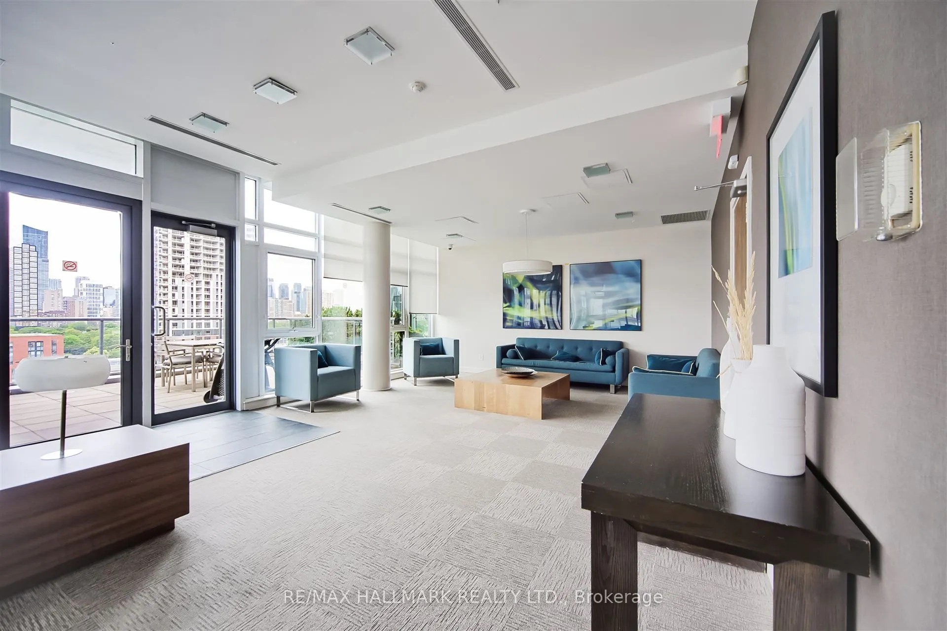 260 Sackville Street, #714