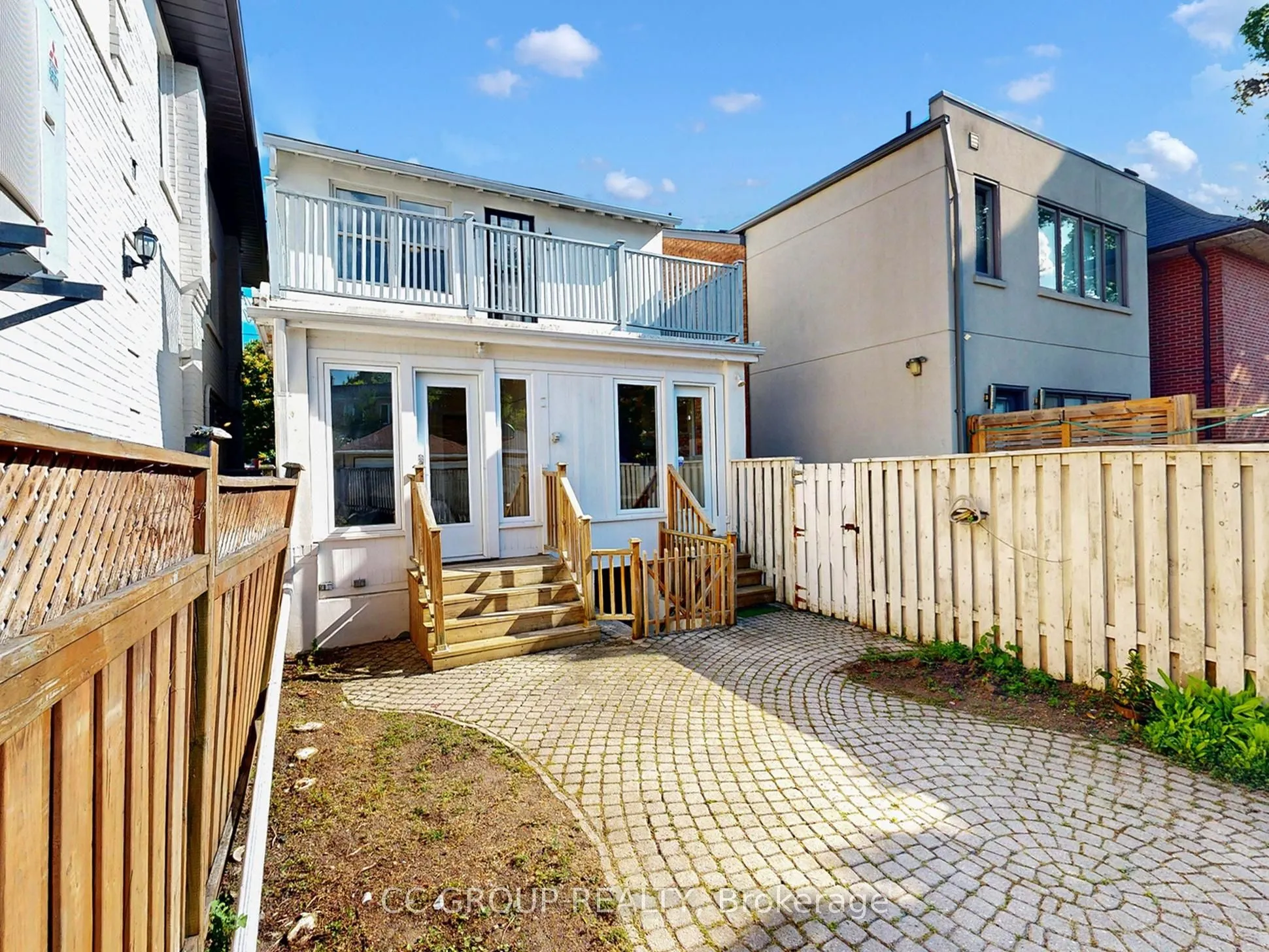 162 St Clair Avenue E