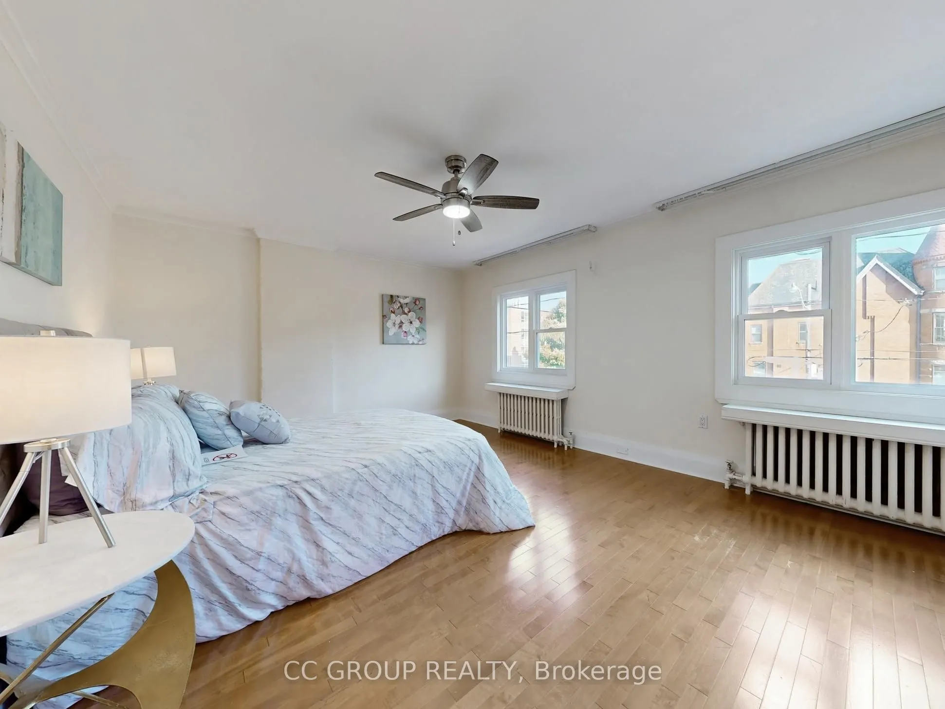 162 St Clair Avenue E