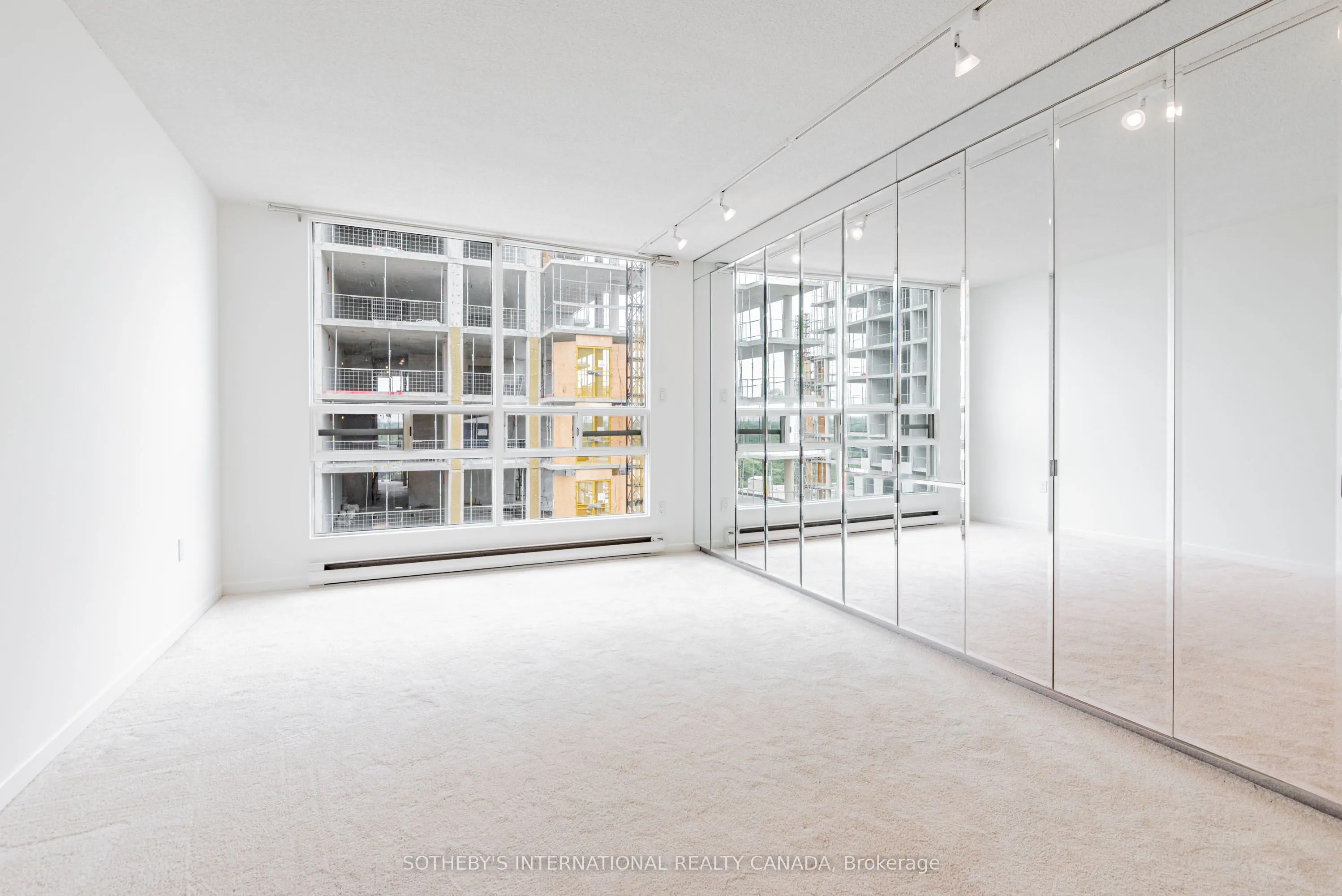 240 Heath Street W, #1403