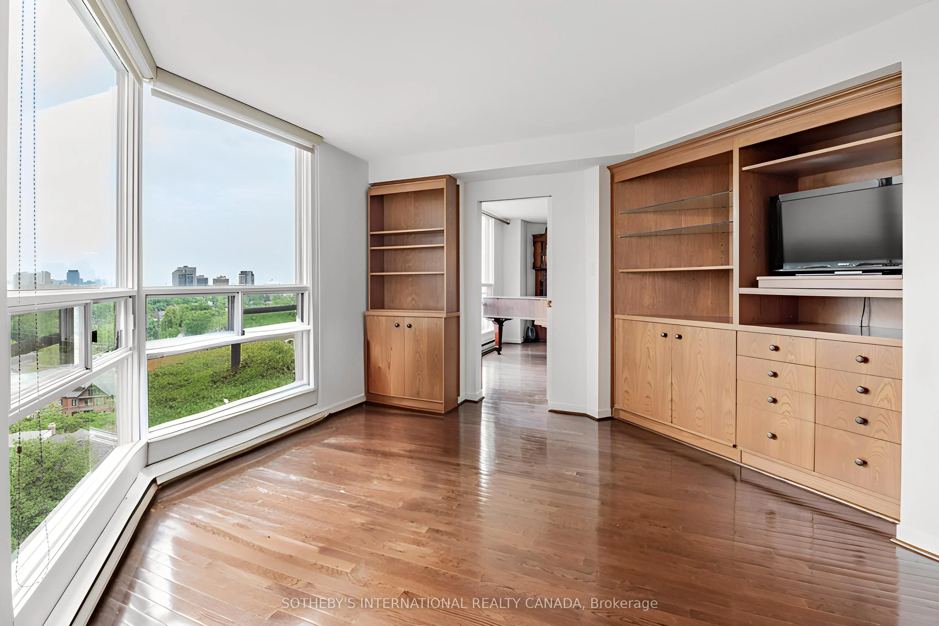 240 Heath Street W, #1403